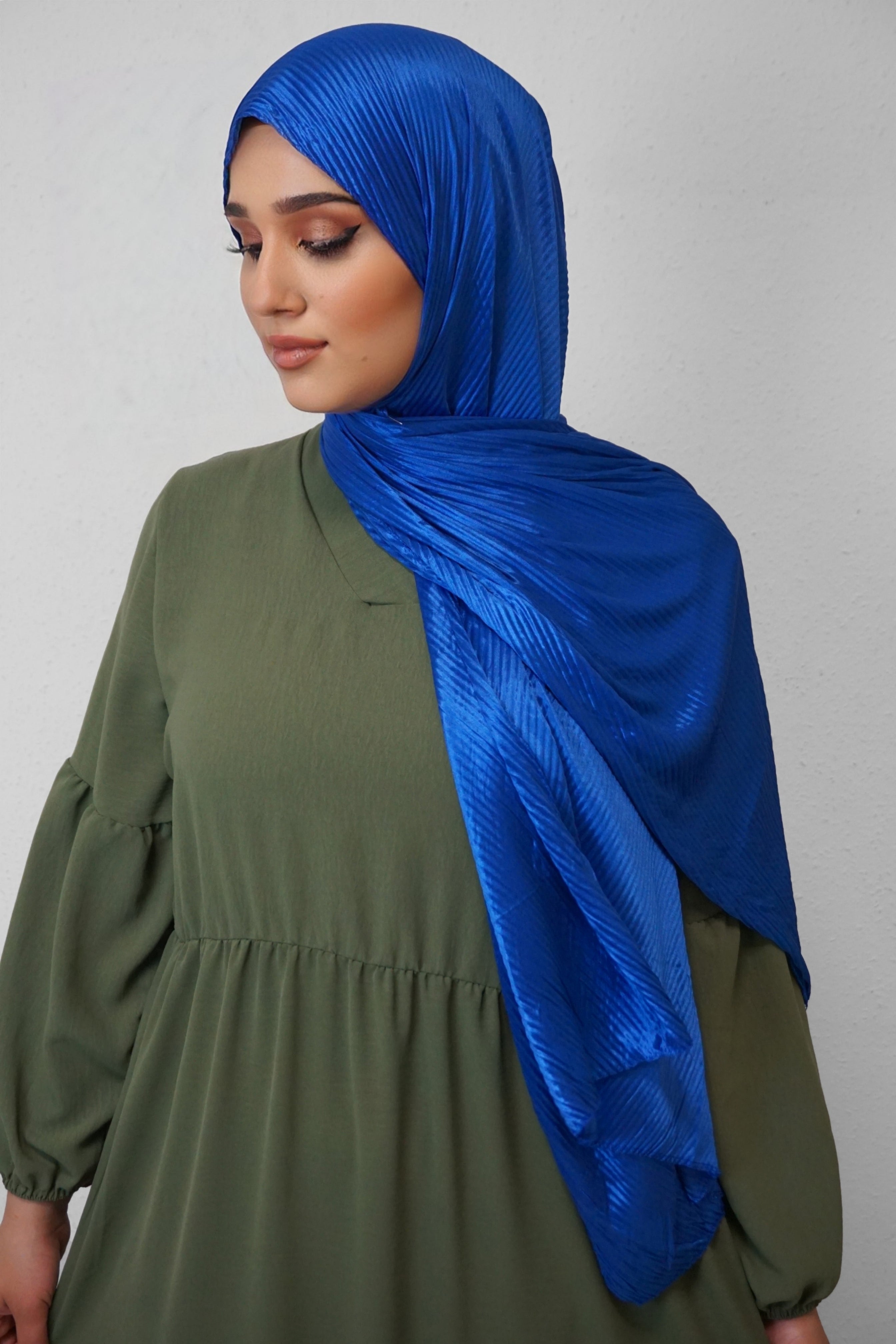 Satin Hijab Plissiert Jeansblau