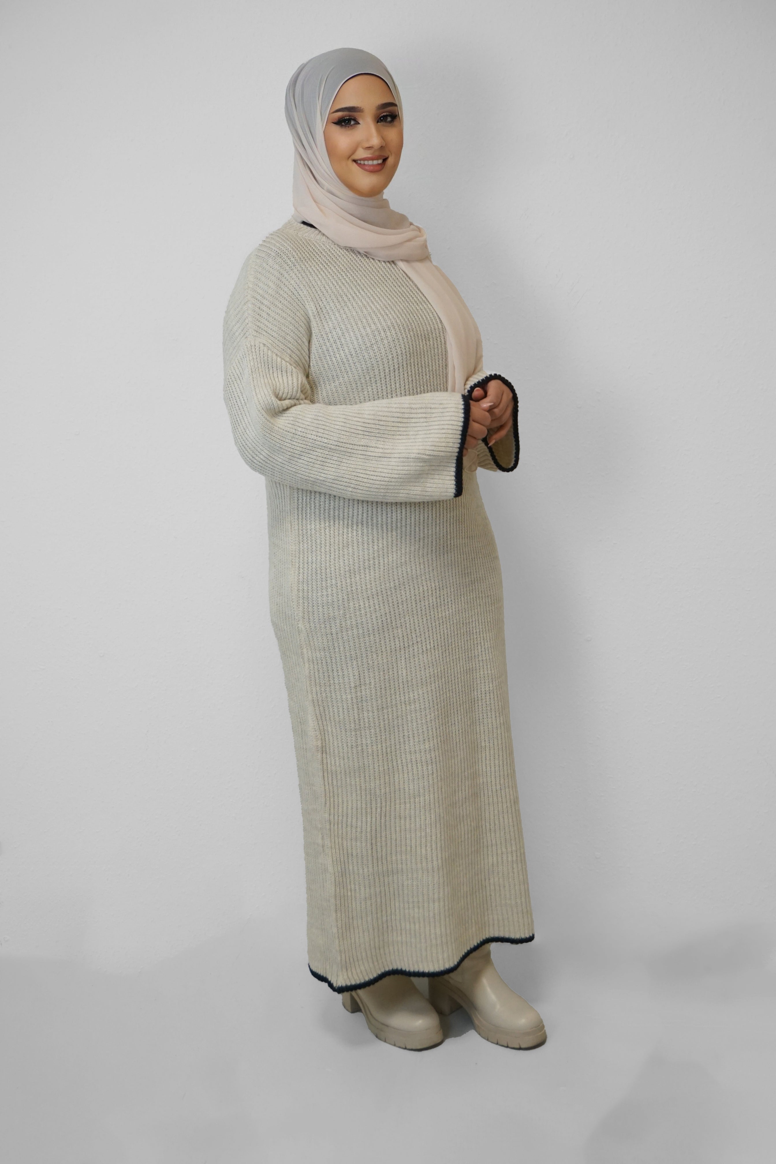 Maxi Strick-Kleid Elif Beige