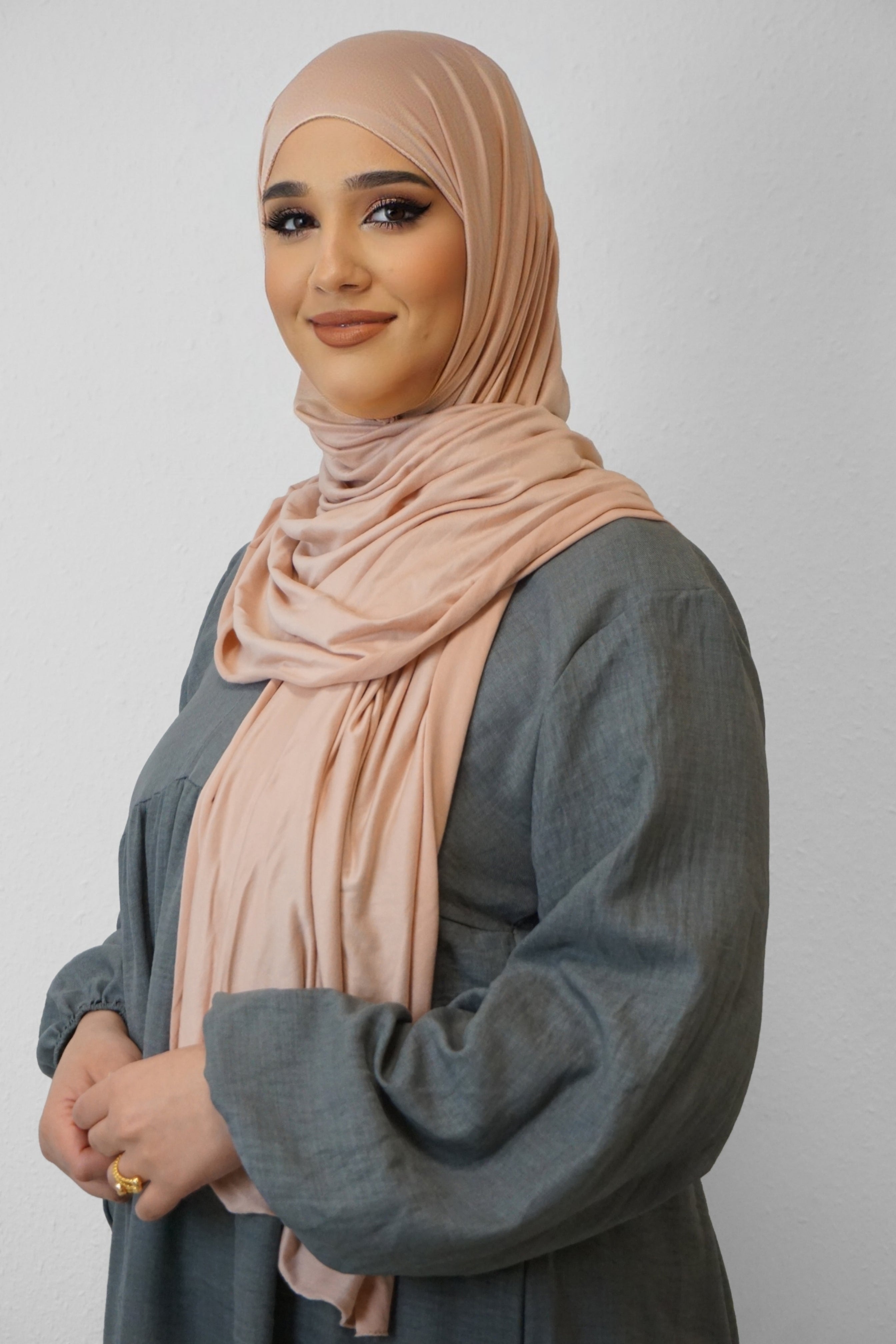 Jersey Hijab Fiza Beigepink
