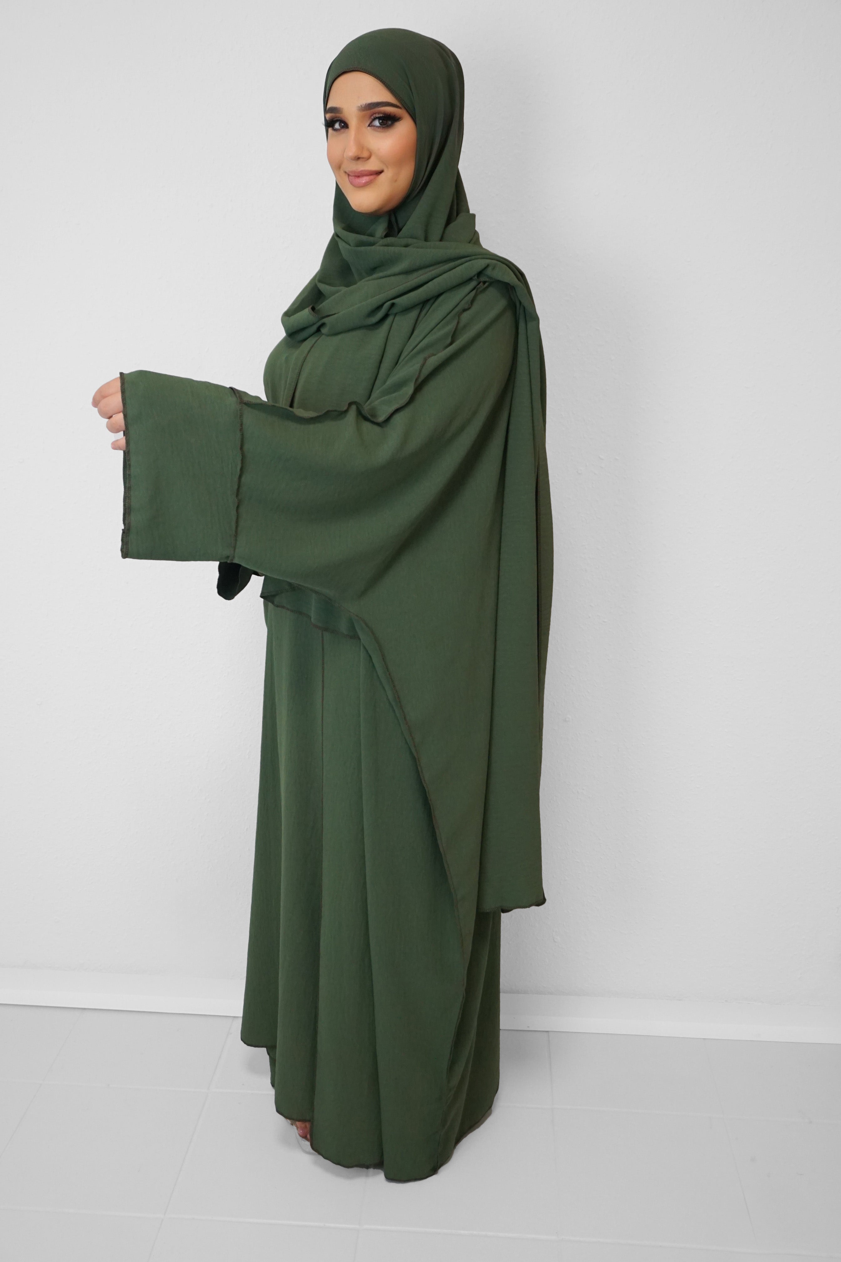 Abaya Naima Moosgrün