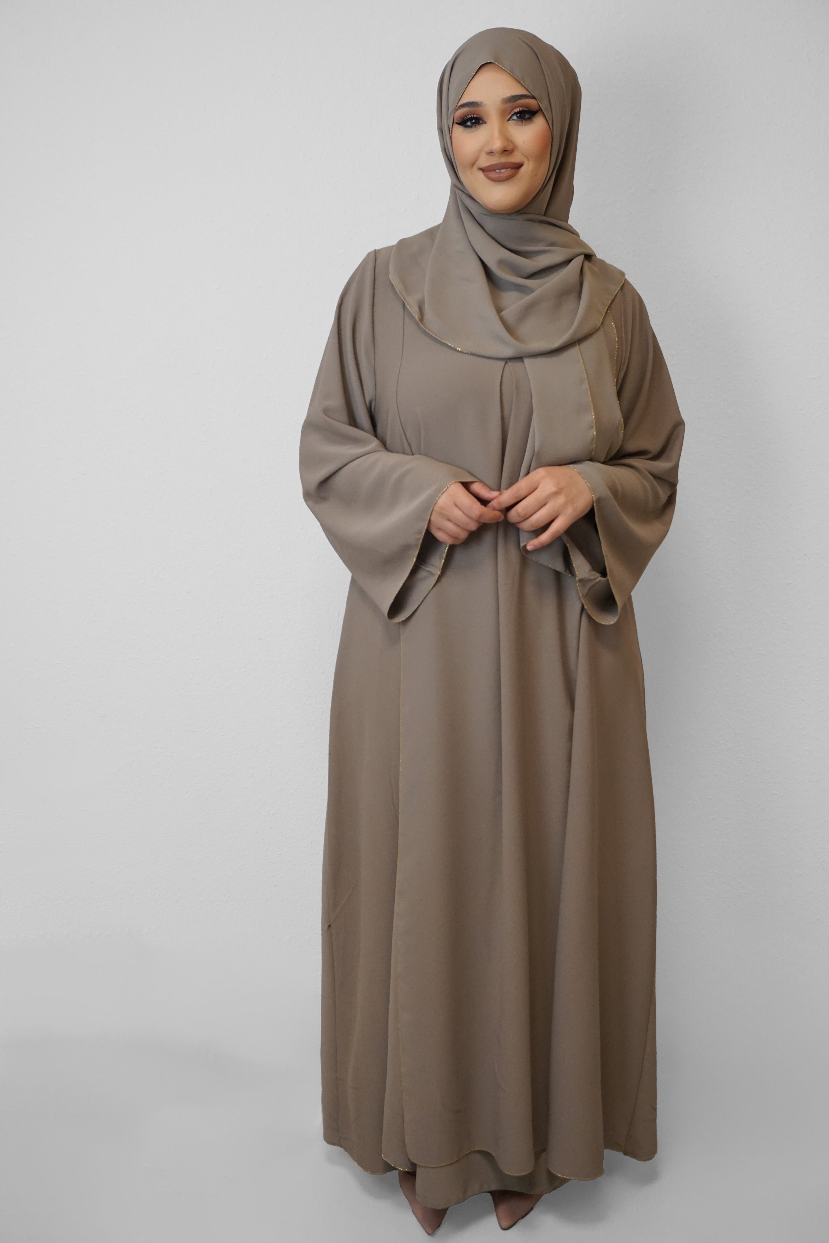 Abaya Muna Taupe