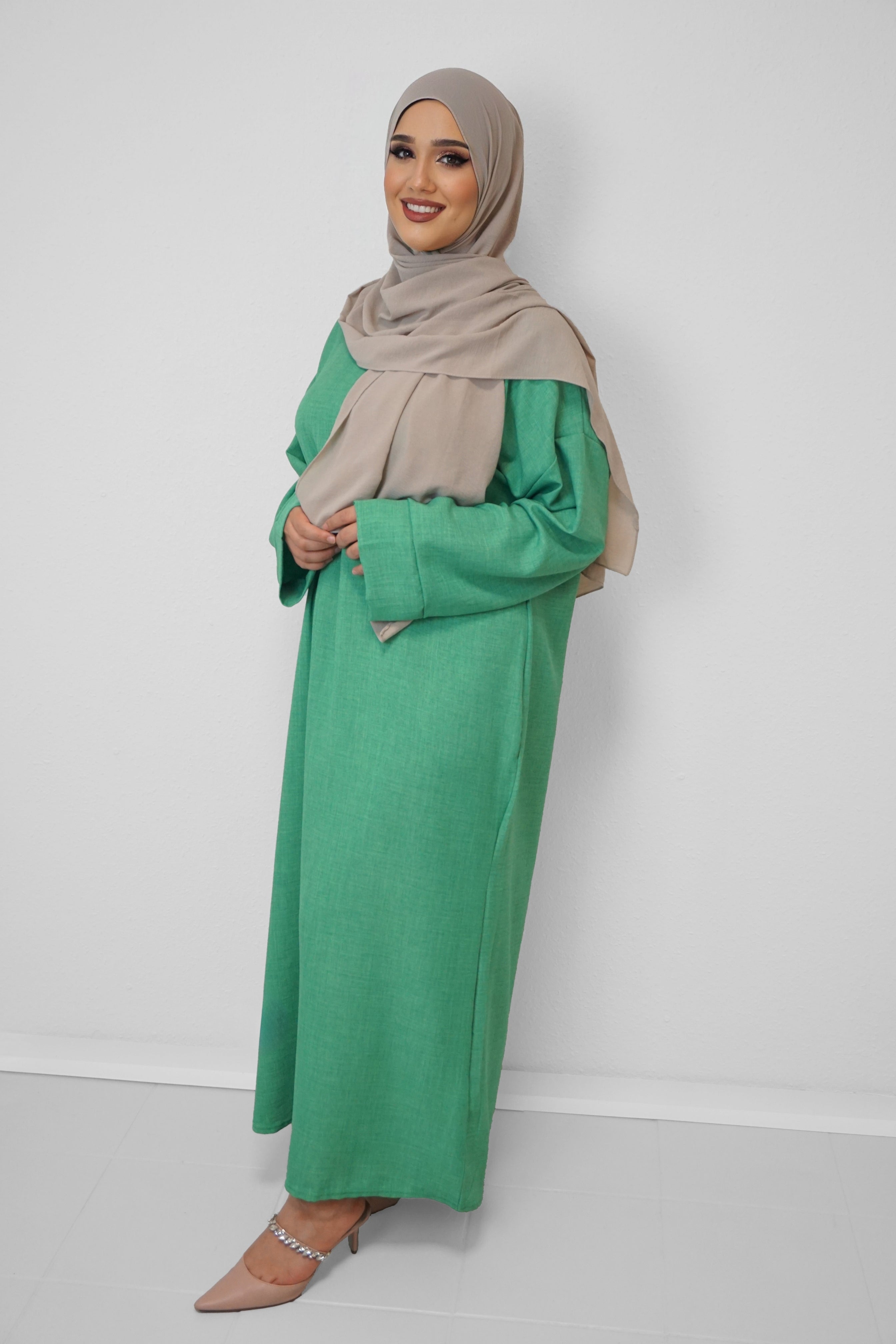 Abaya Bouchra Grün