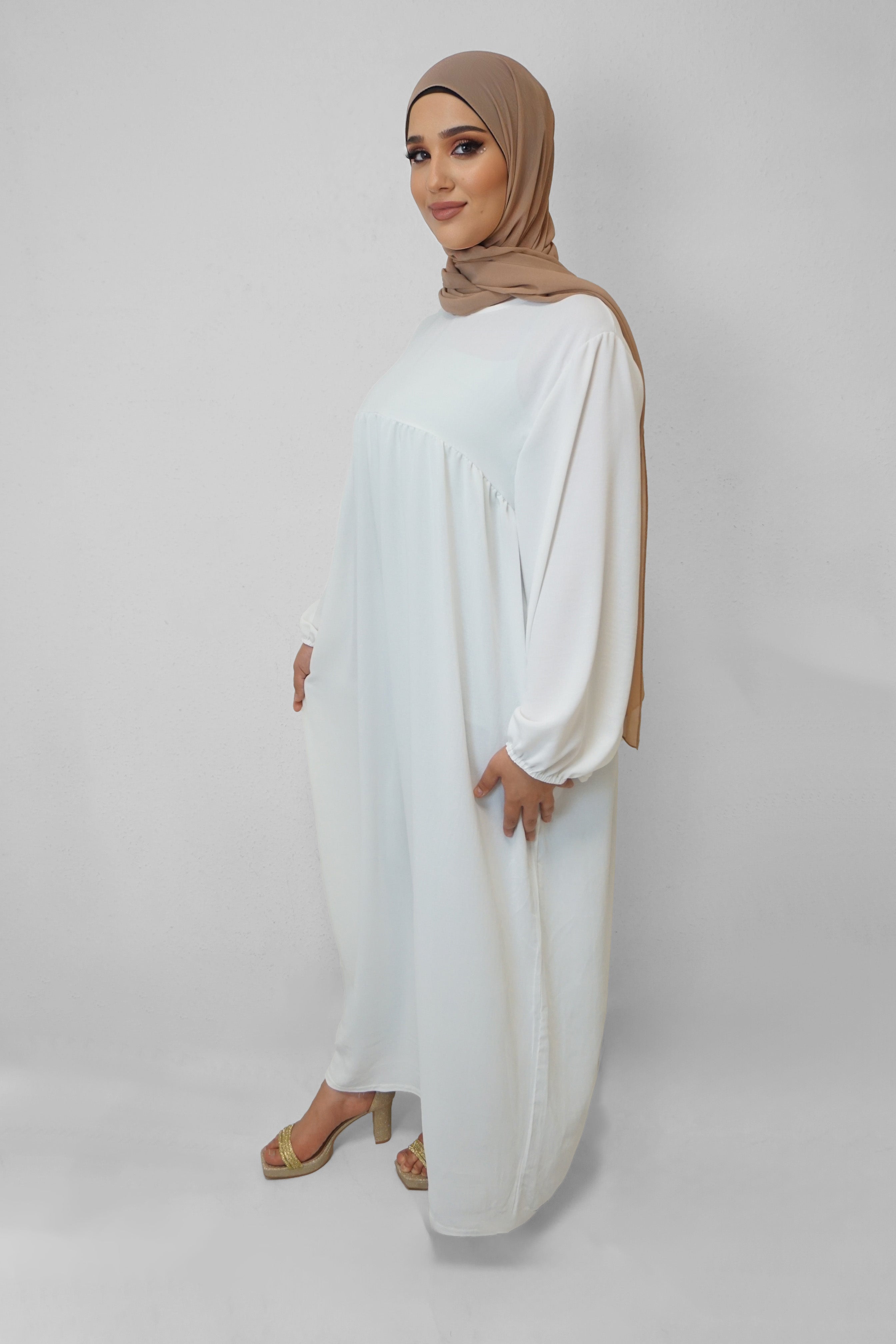 Abaya Faryal Weiss