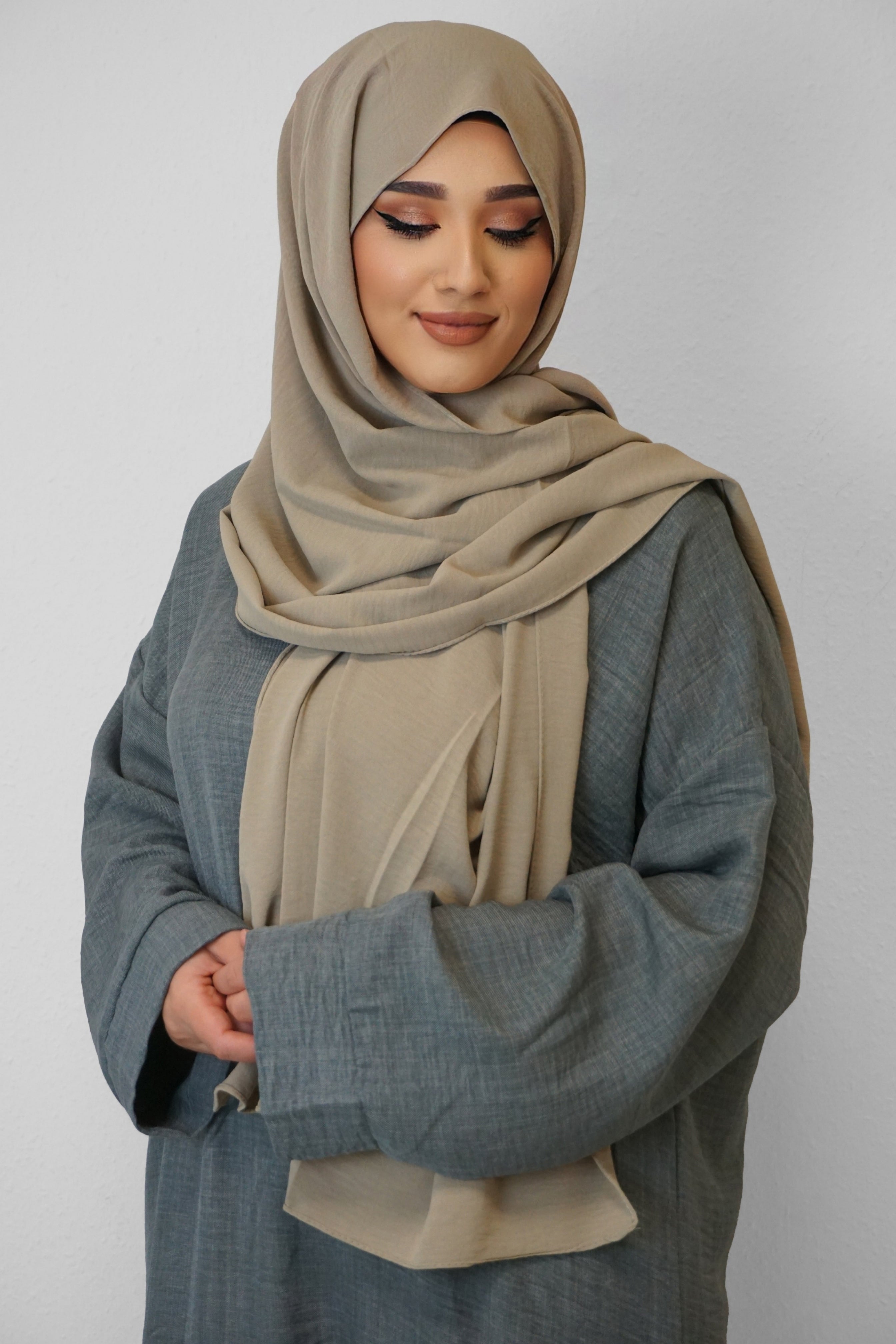 Jazz Hijab Sand 2