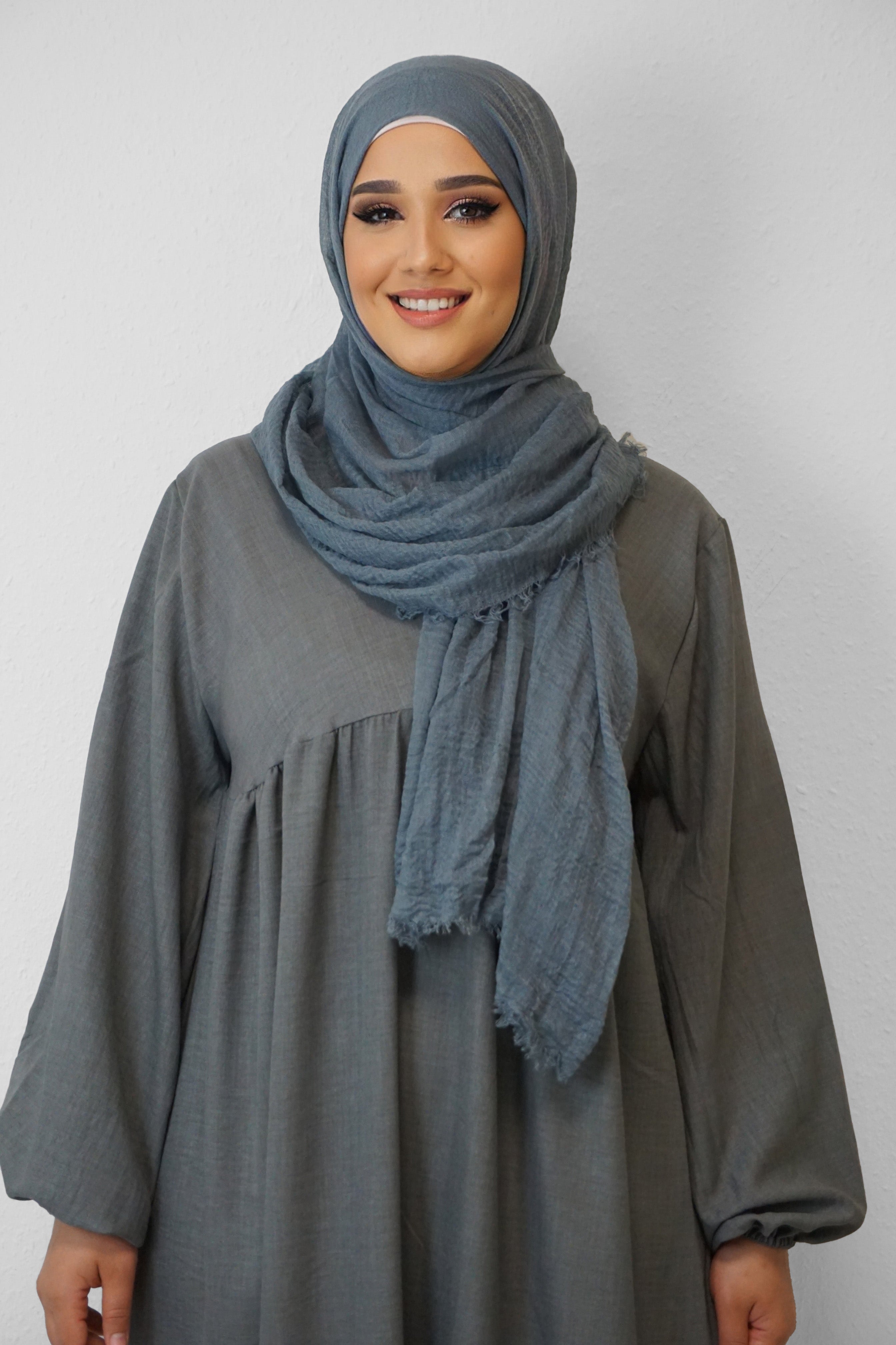 Daily Hijab Dalia Blaugrau