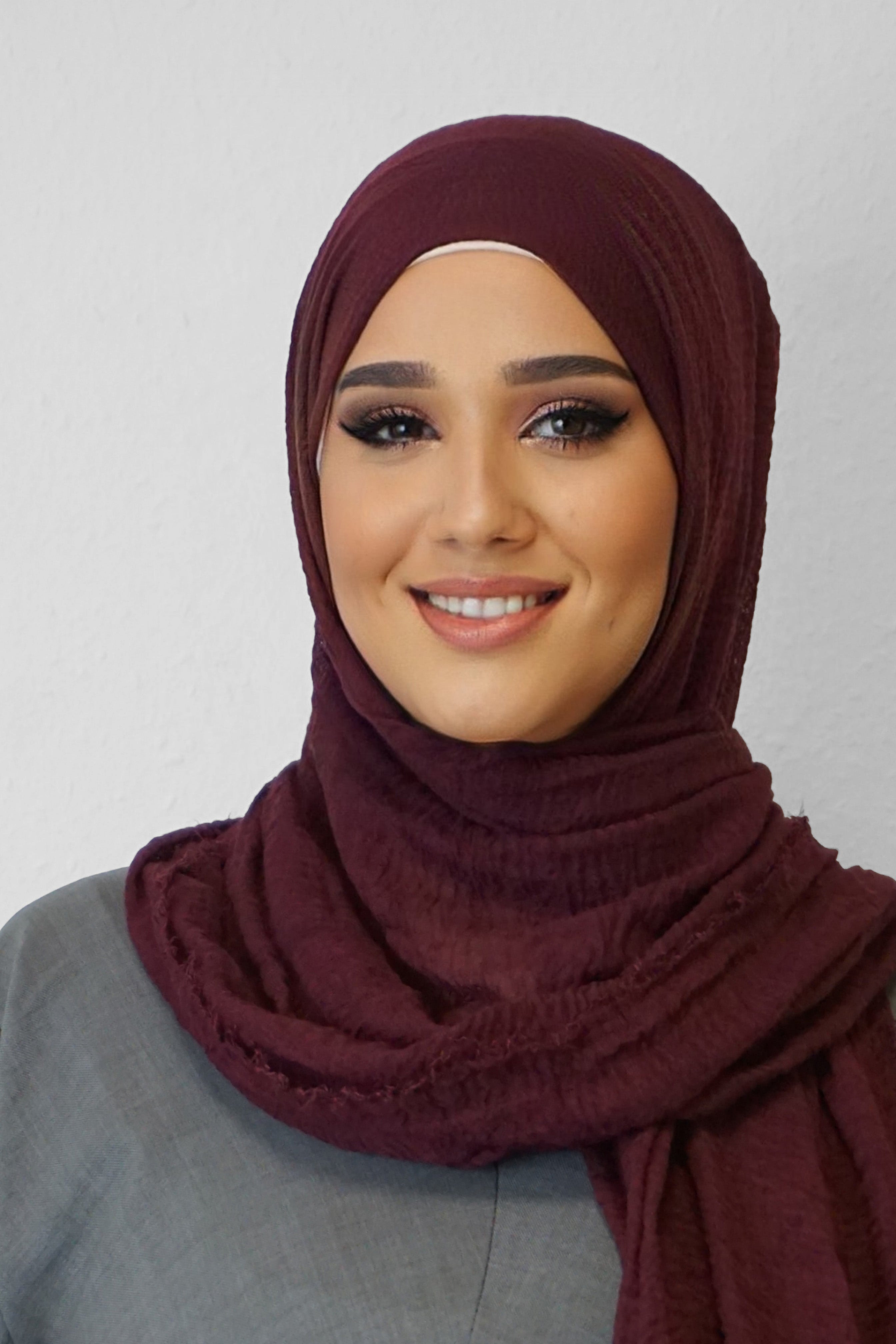 Daily Hijab Dalia Bordeaux