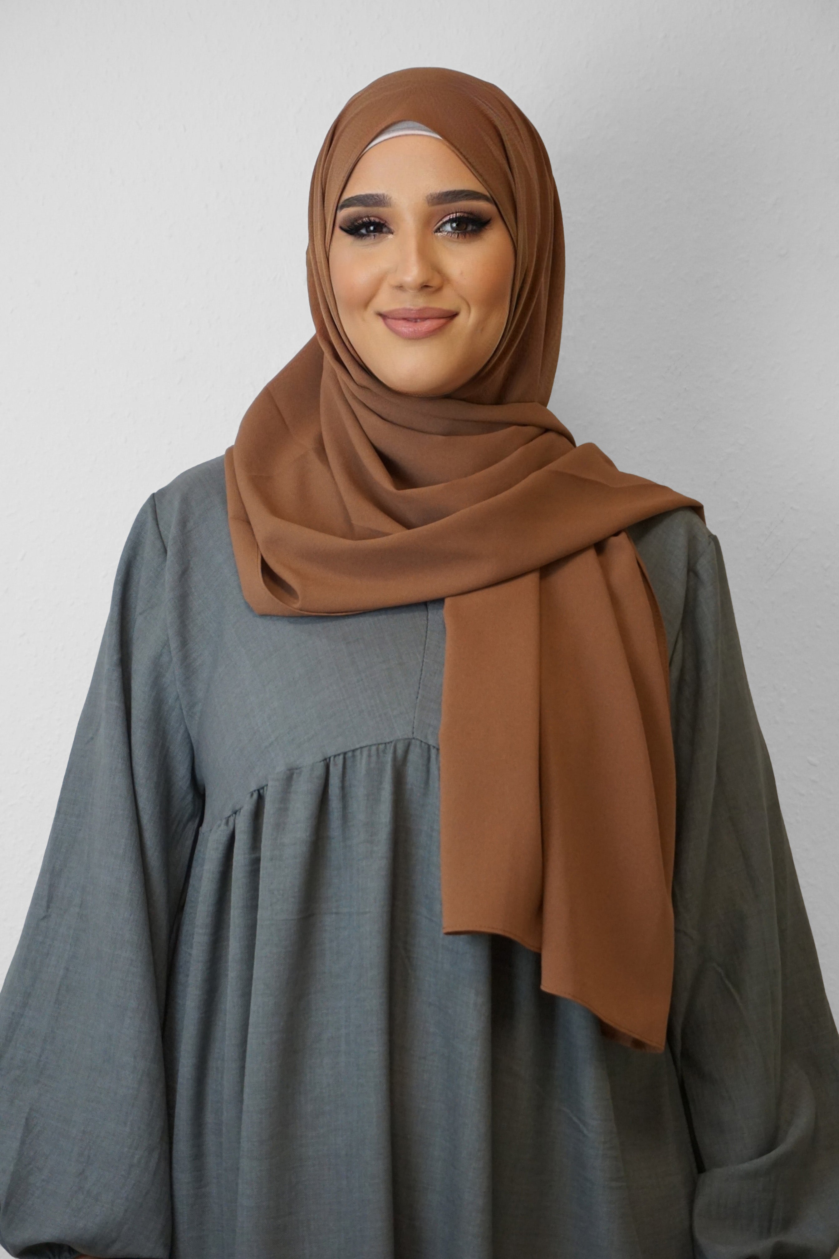 Crep Hijab Camel