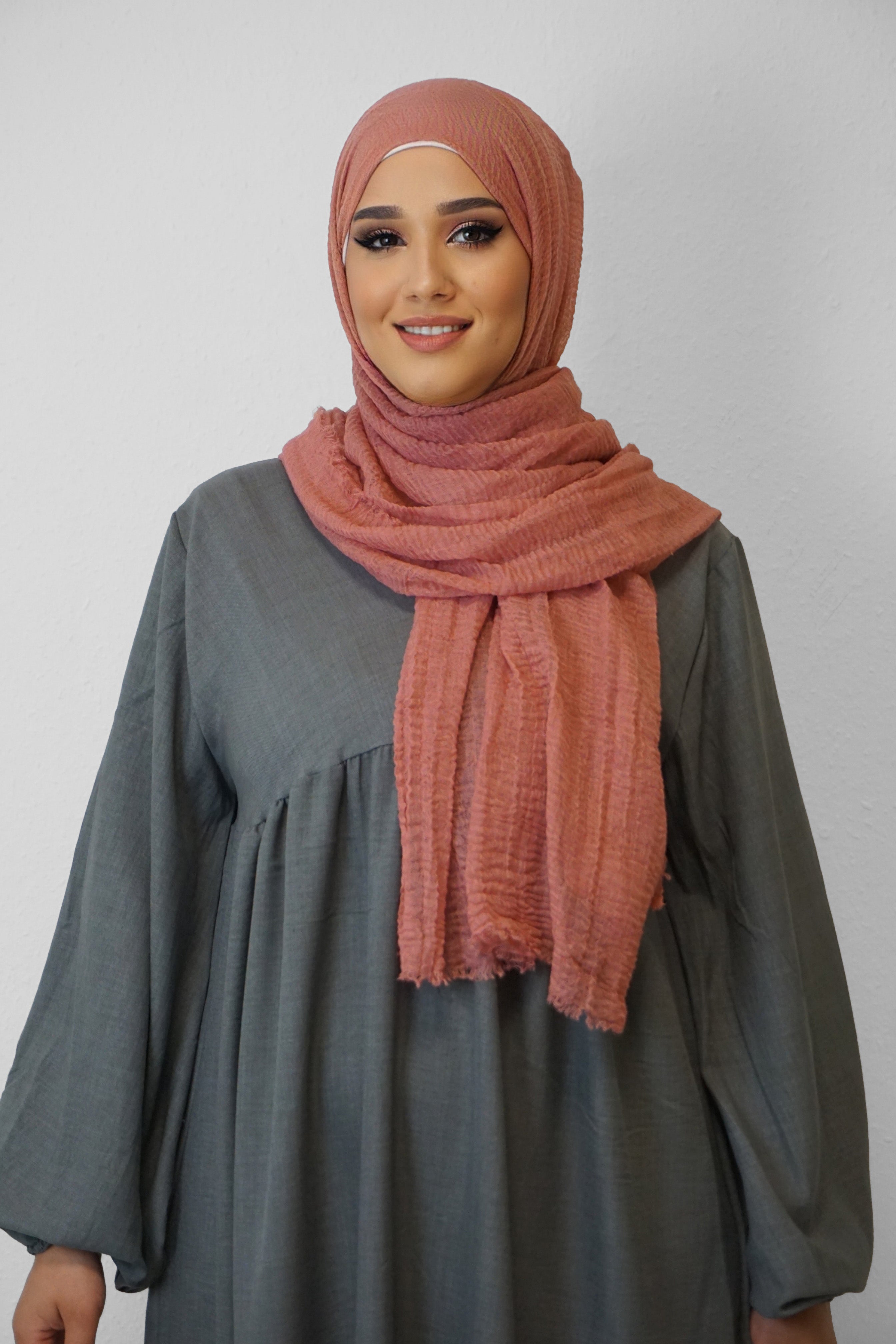 Daily Hijab Dalia Dark-Blush