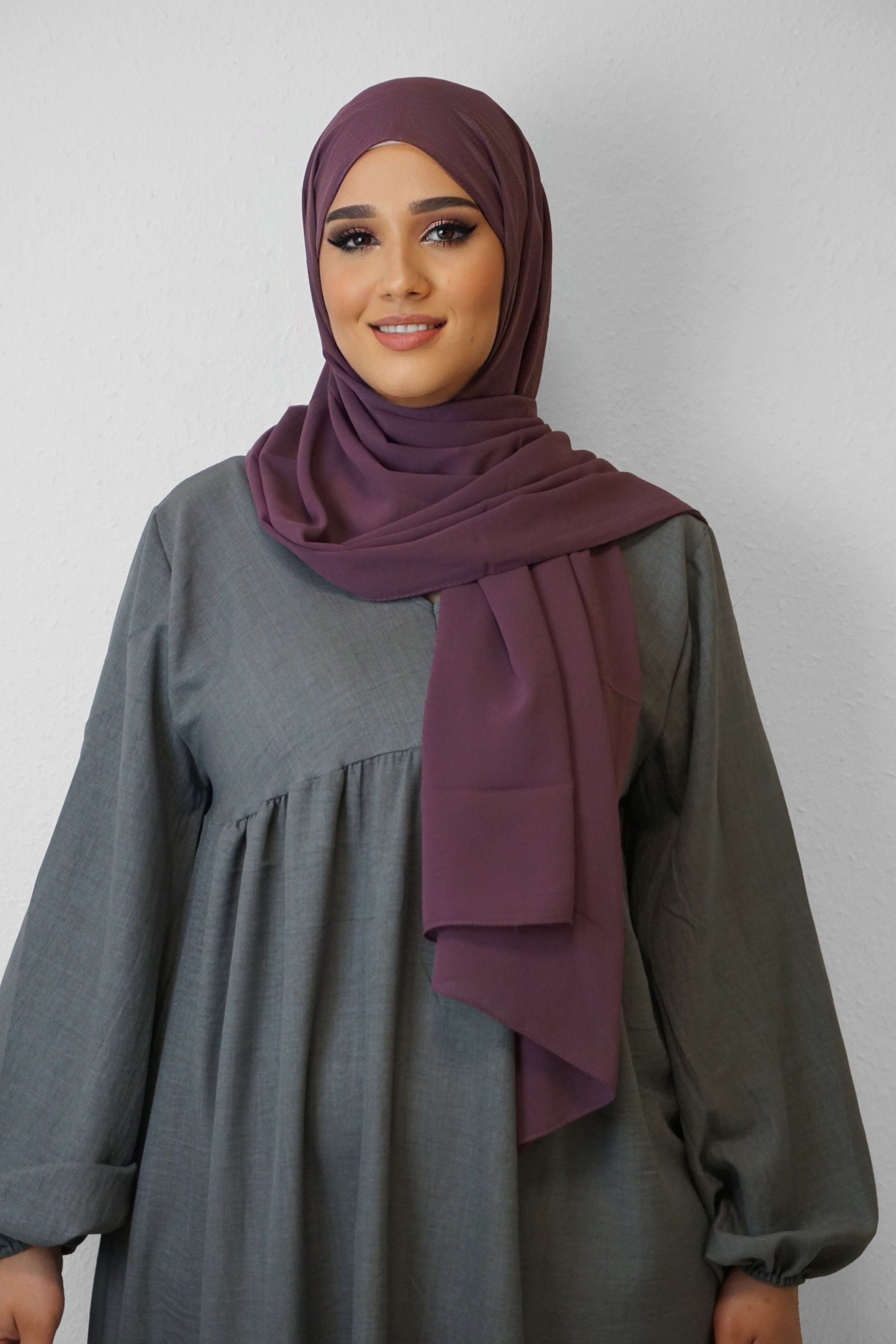 Chiffon Hijab Maira Dark-Violett