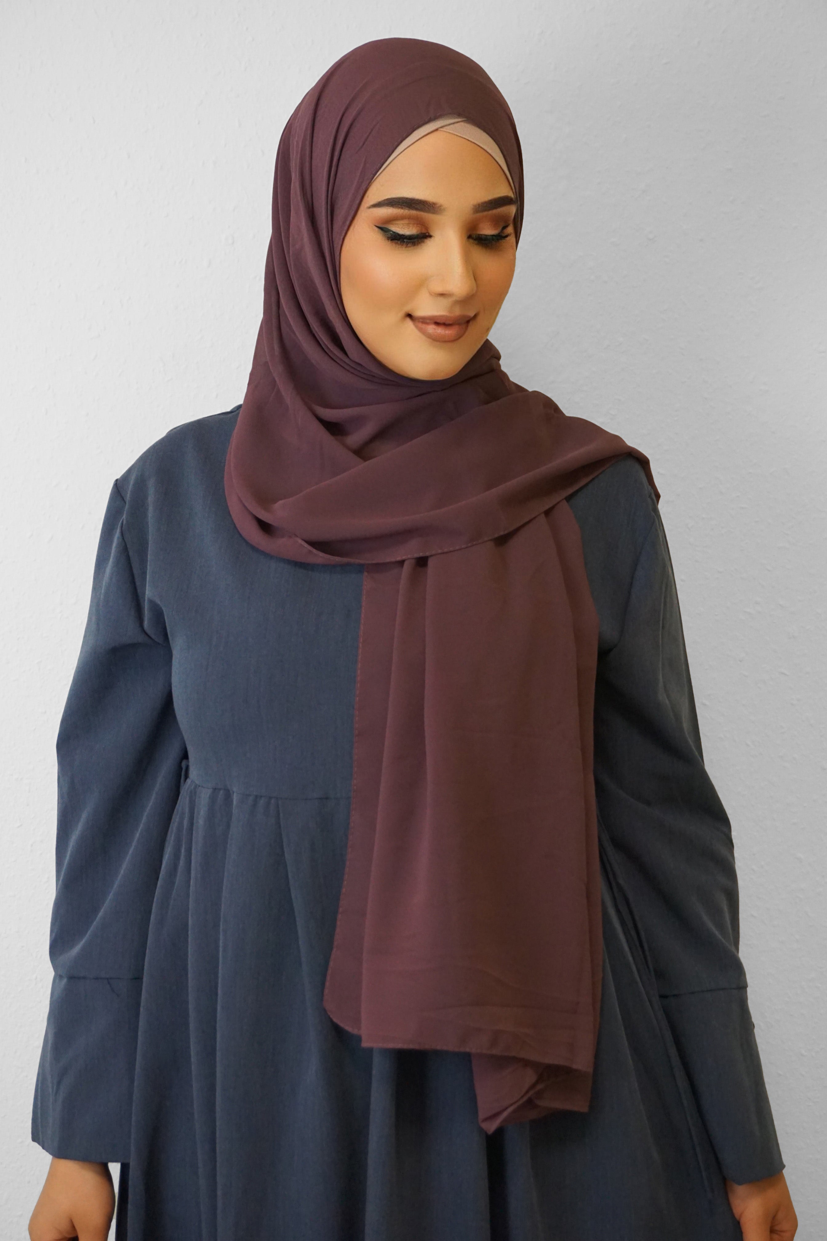 Chiffon Hijab Maira Darkviolett 1