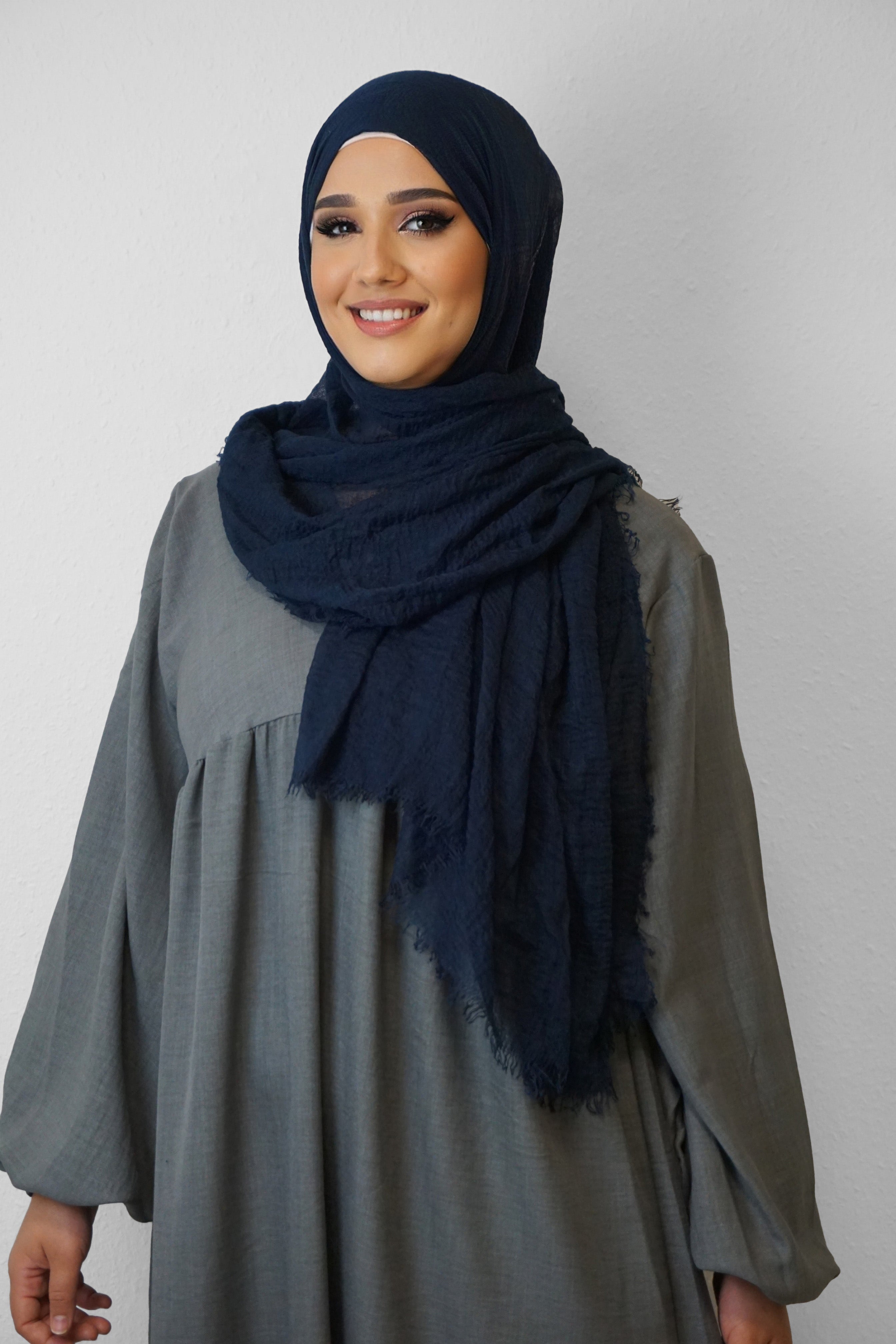 Daily Hijab Dalia Marineblau