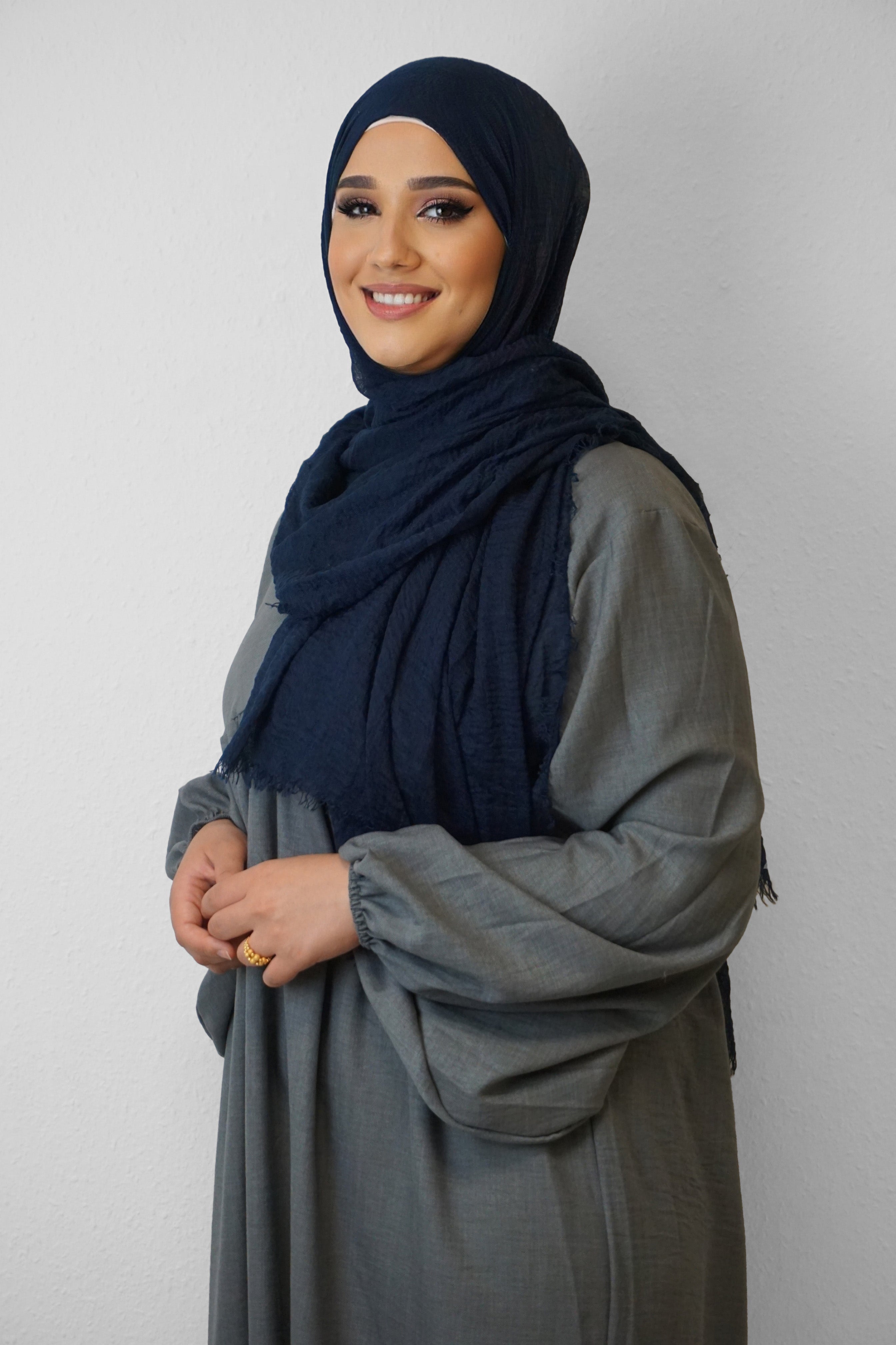 Daily Hijab Dalia Marineblau