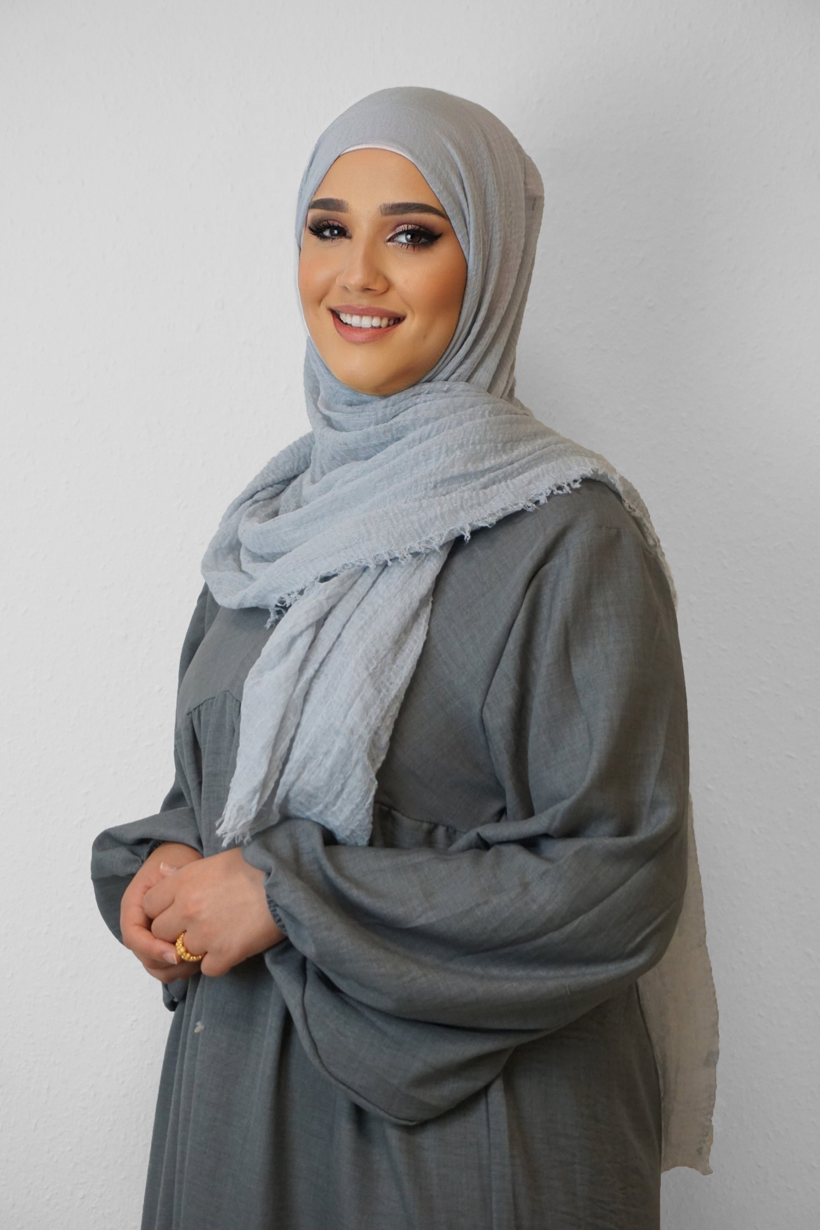 Daily Hijab Dalia Hellgrau