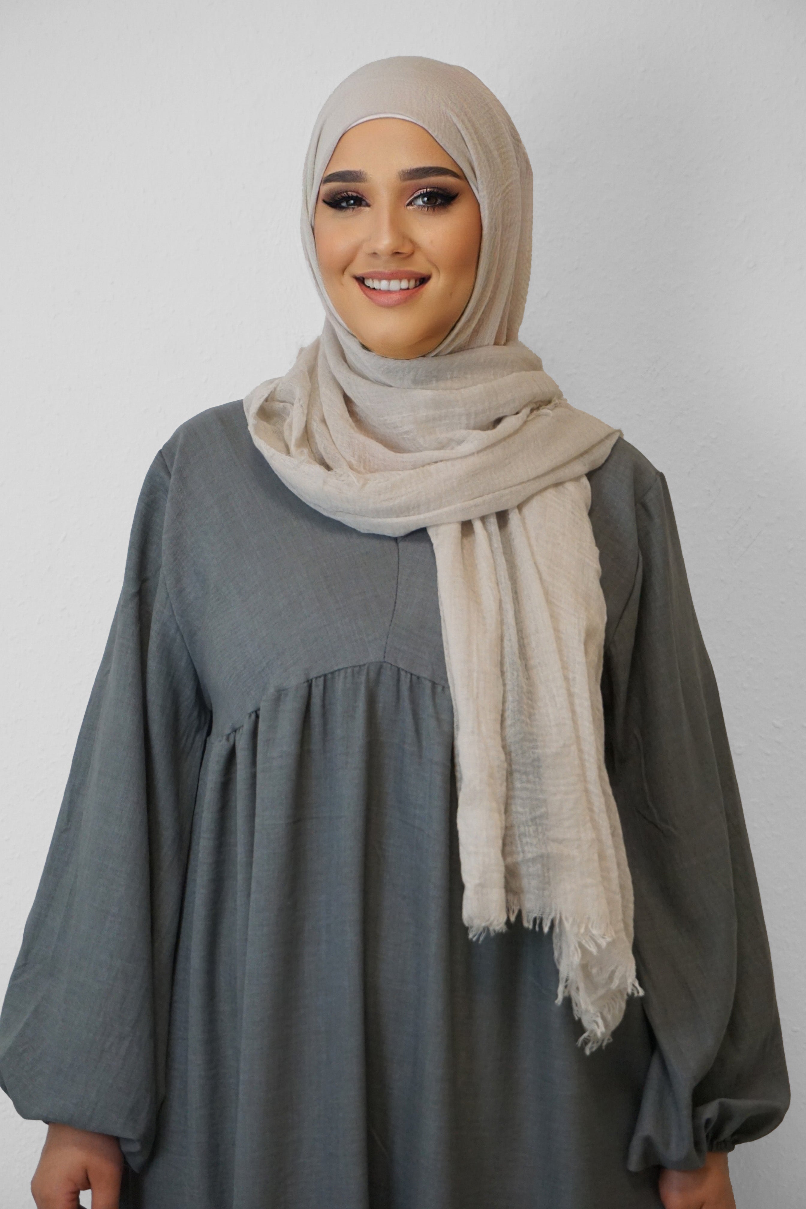 Daily Hijab Dalia Sand