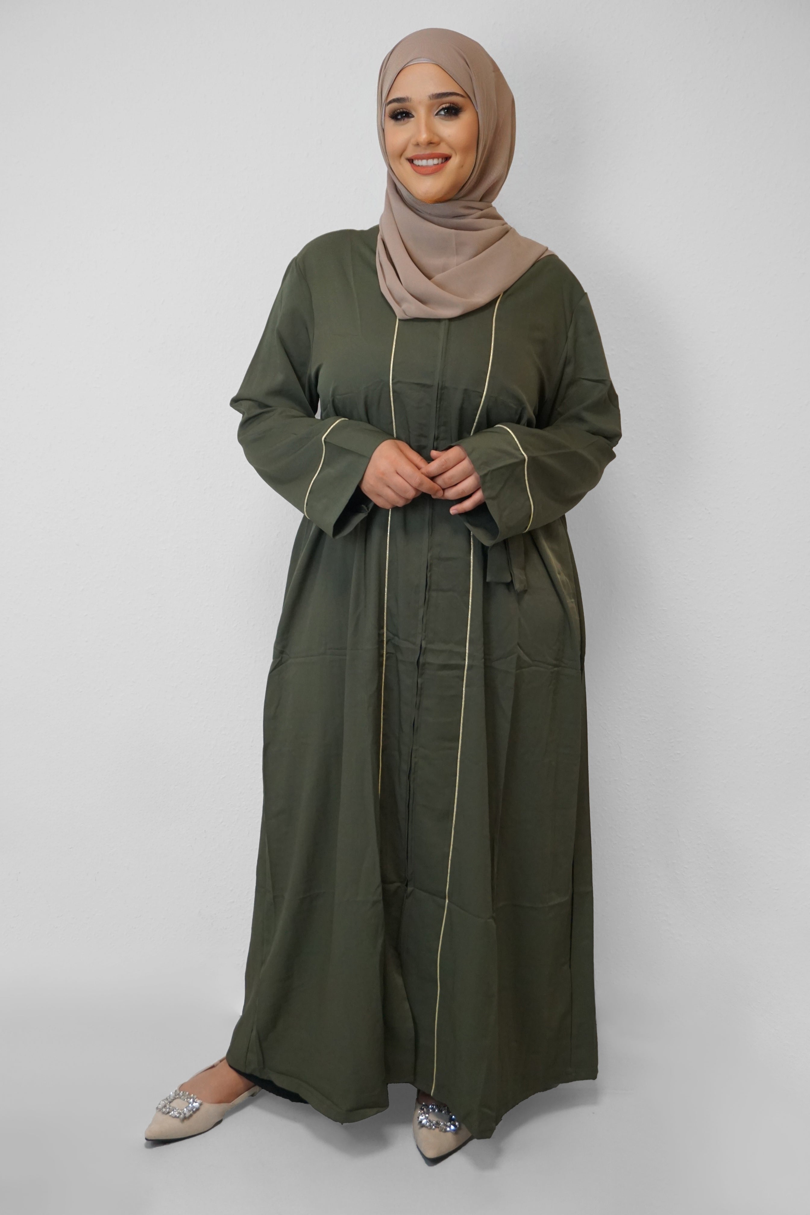 Abaya Namika mit Reisverschluss Khaki