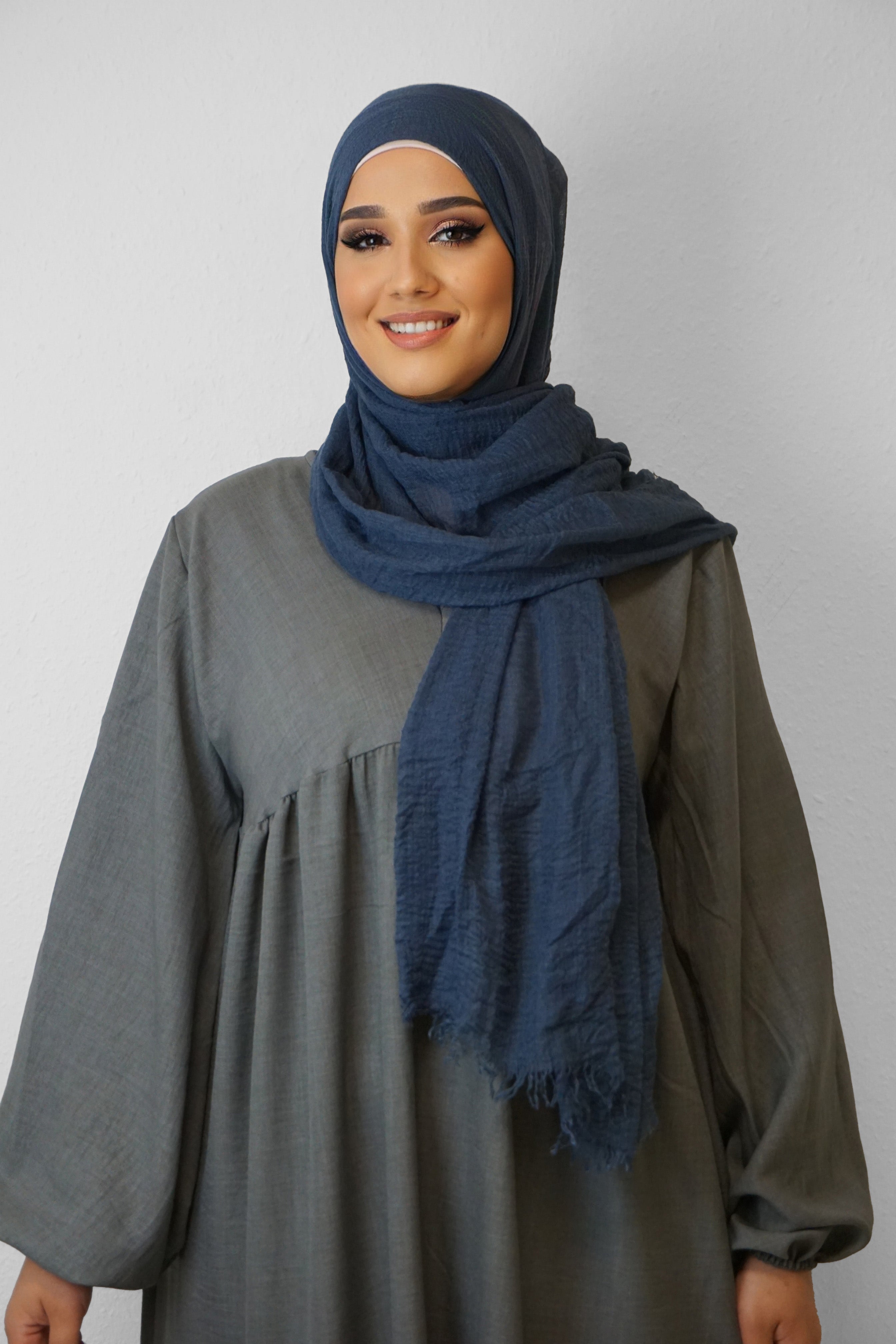 Daily Hijab Dalia Dunkelblau