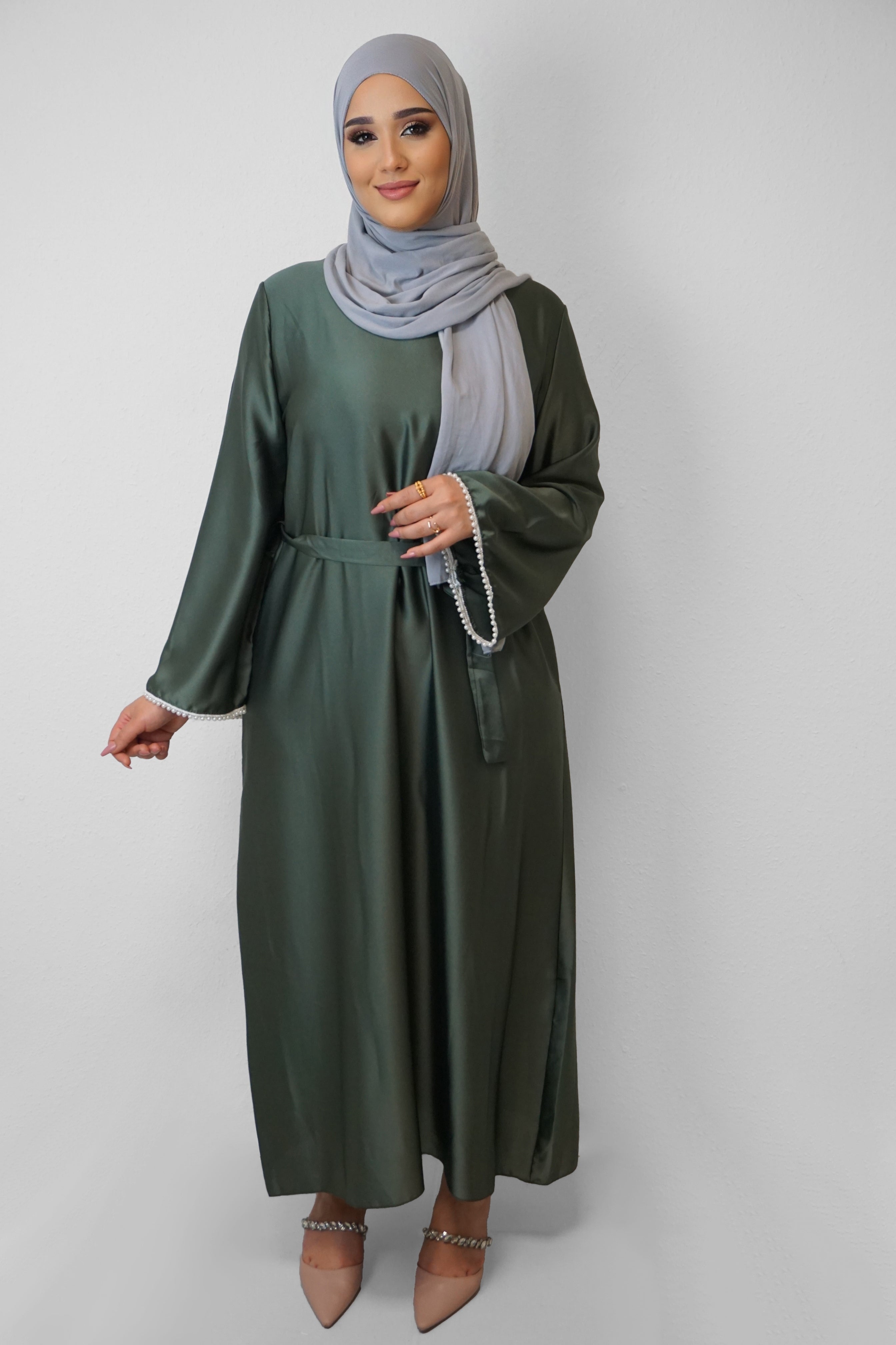 Elonora Abaya Oliv