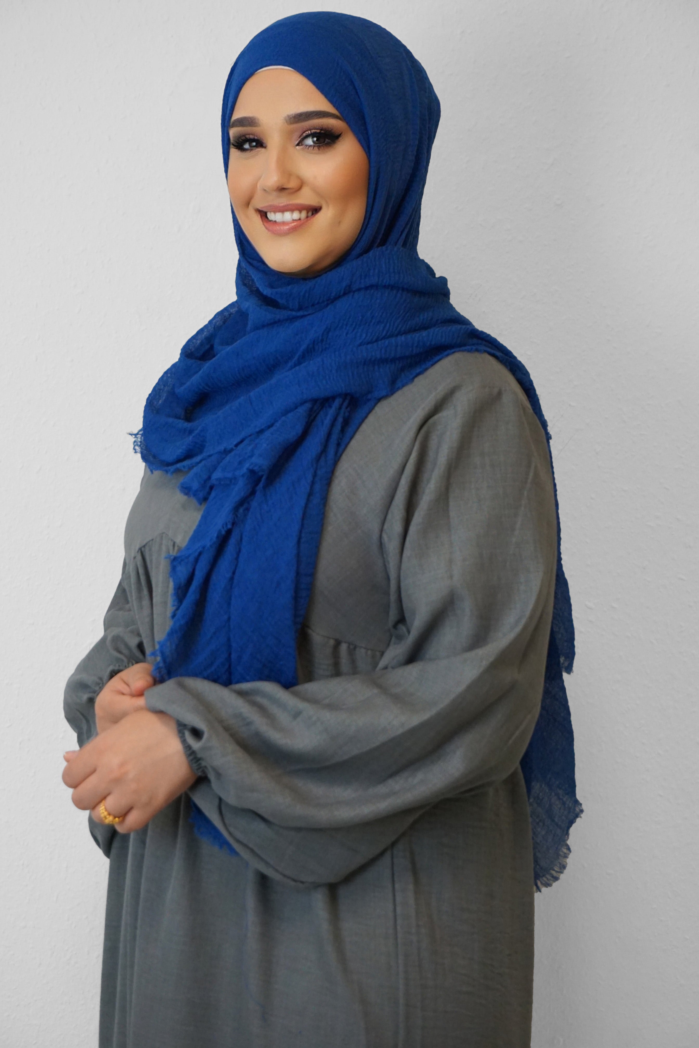 Daily Hijab Dalia Royalblau