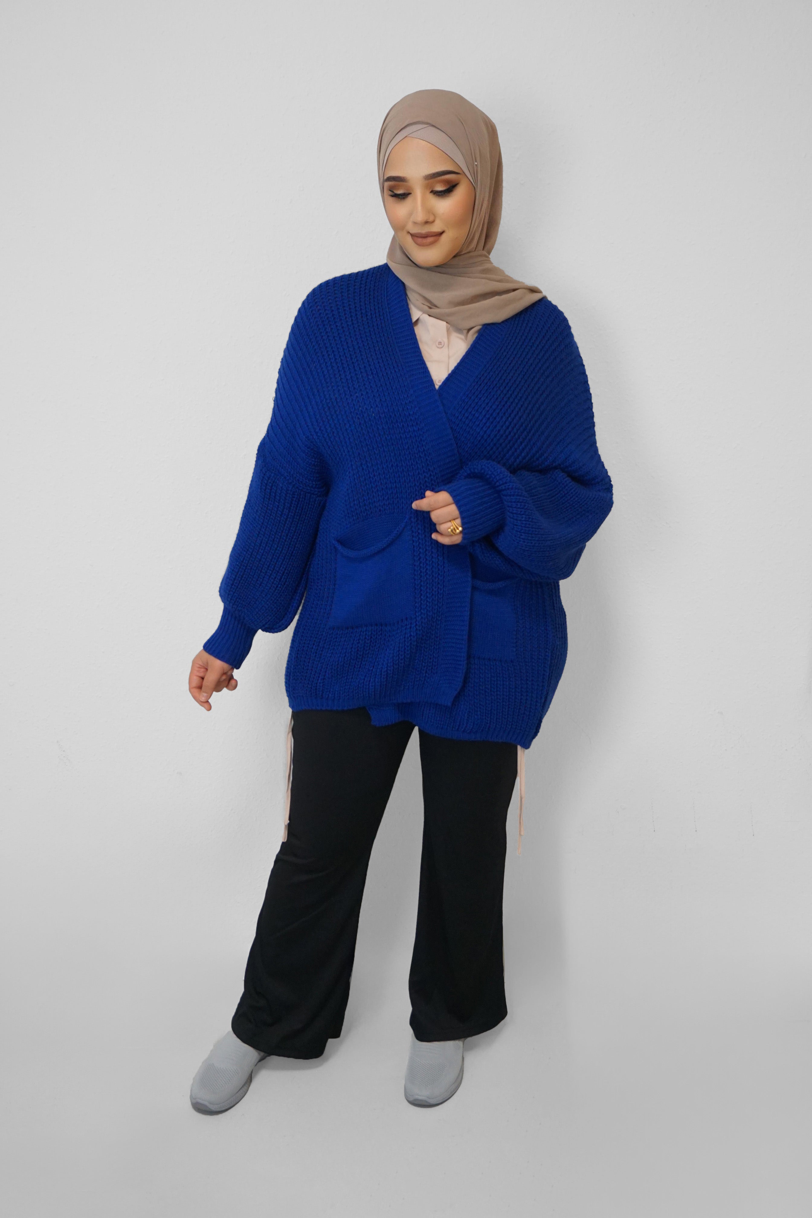 Grobstrick-Cardigan Mira Royalblau