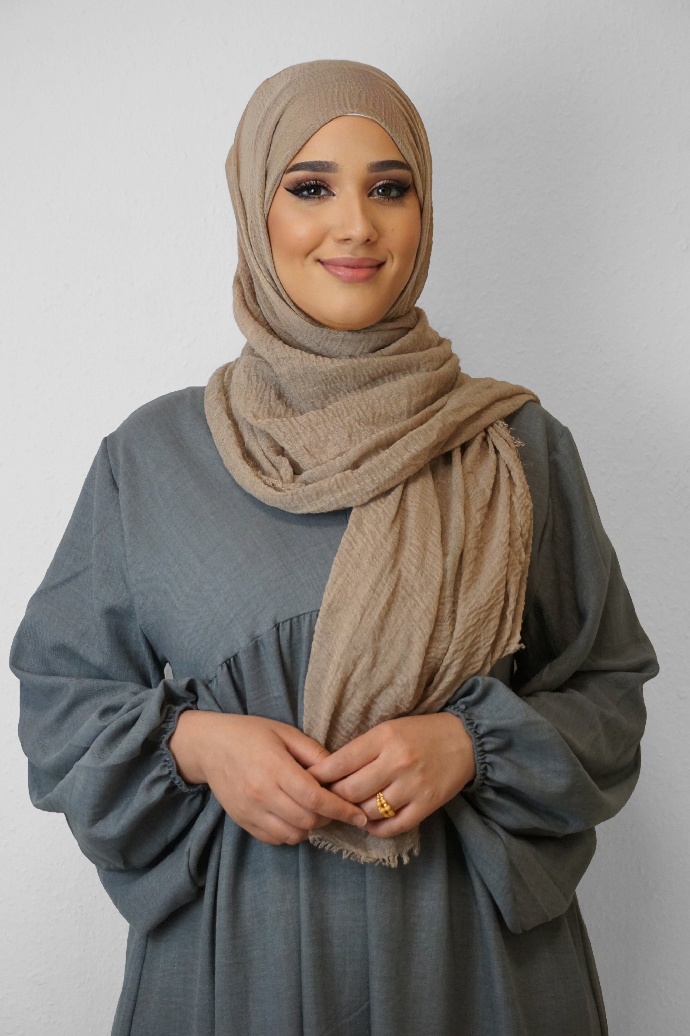 Daily Hijab Dalia Schlammbraun