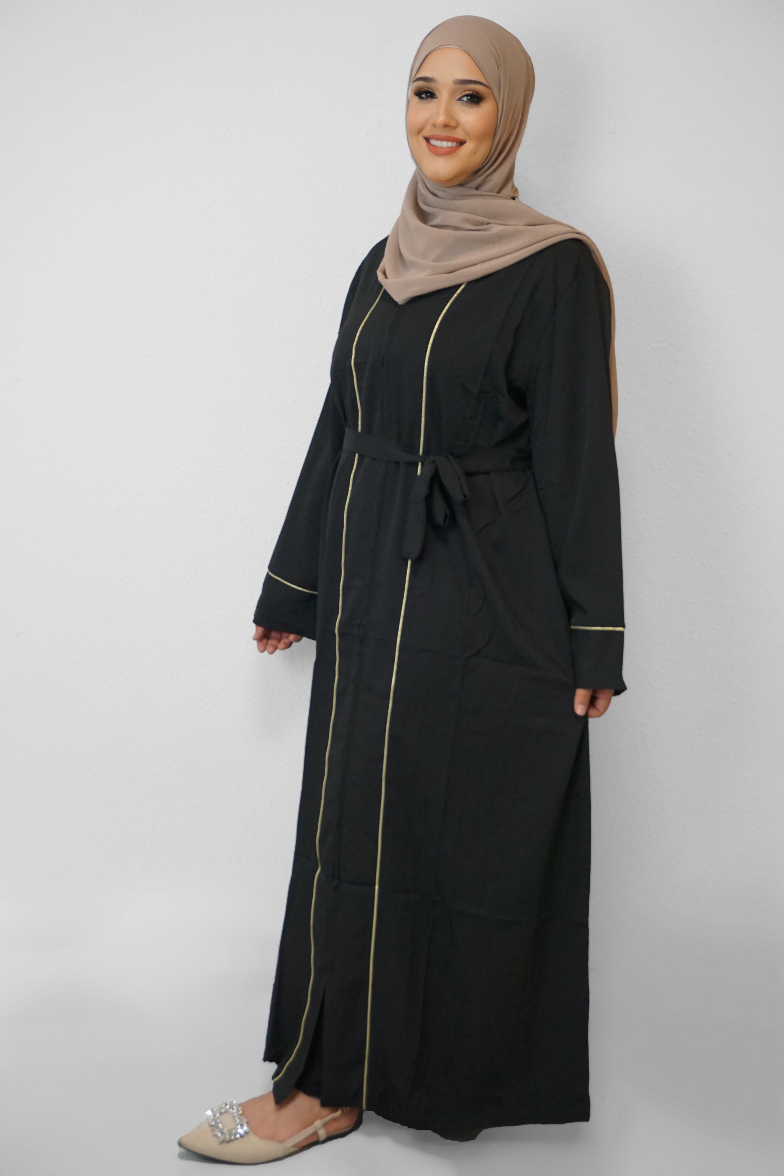 Abaya Namika mit Reisverschluss Schwarz