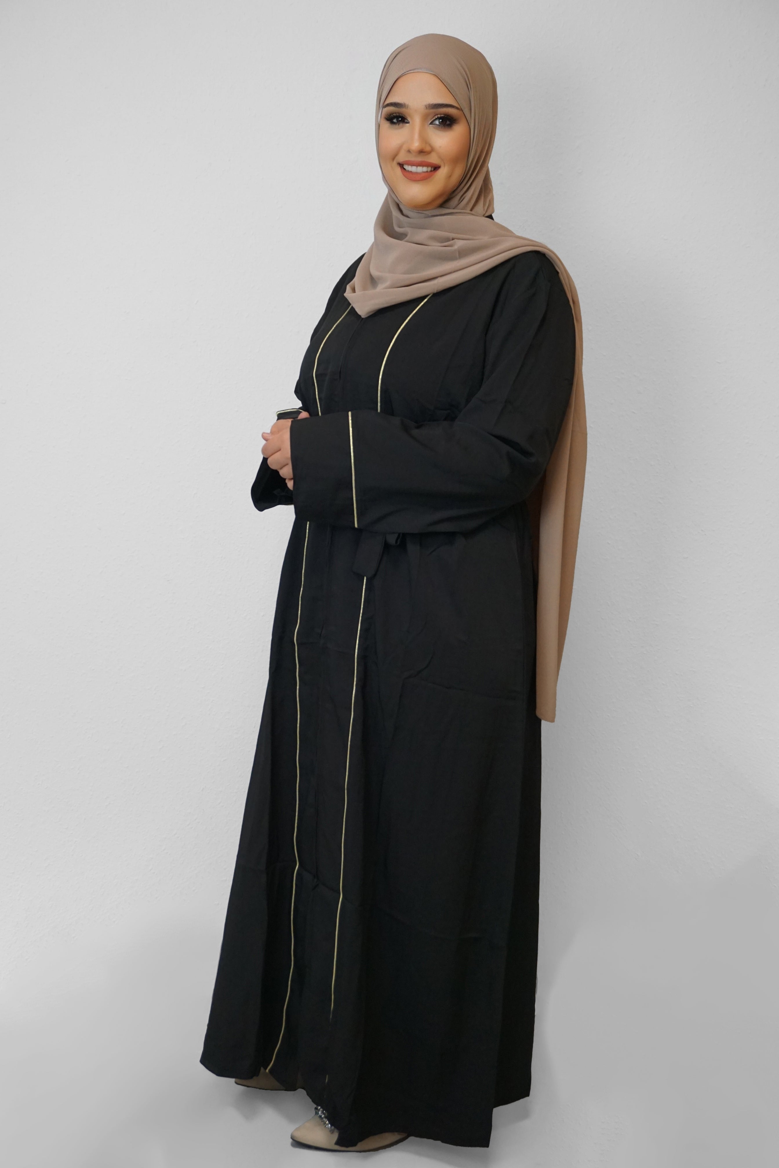 Abaya Namika mit Reisverschluss Schwarz