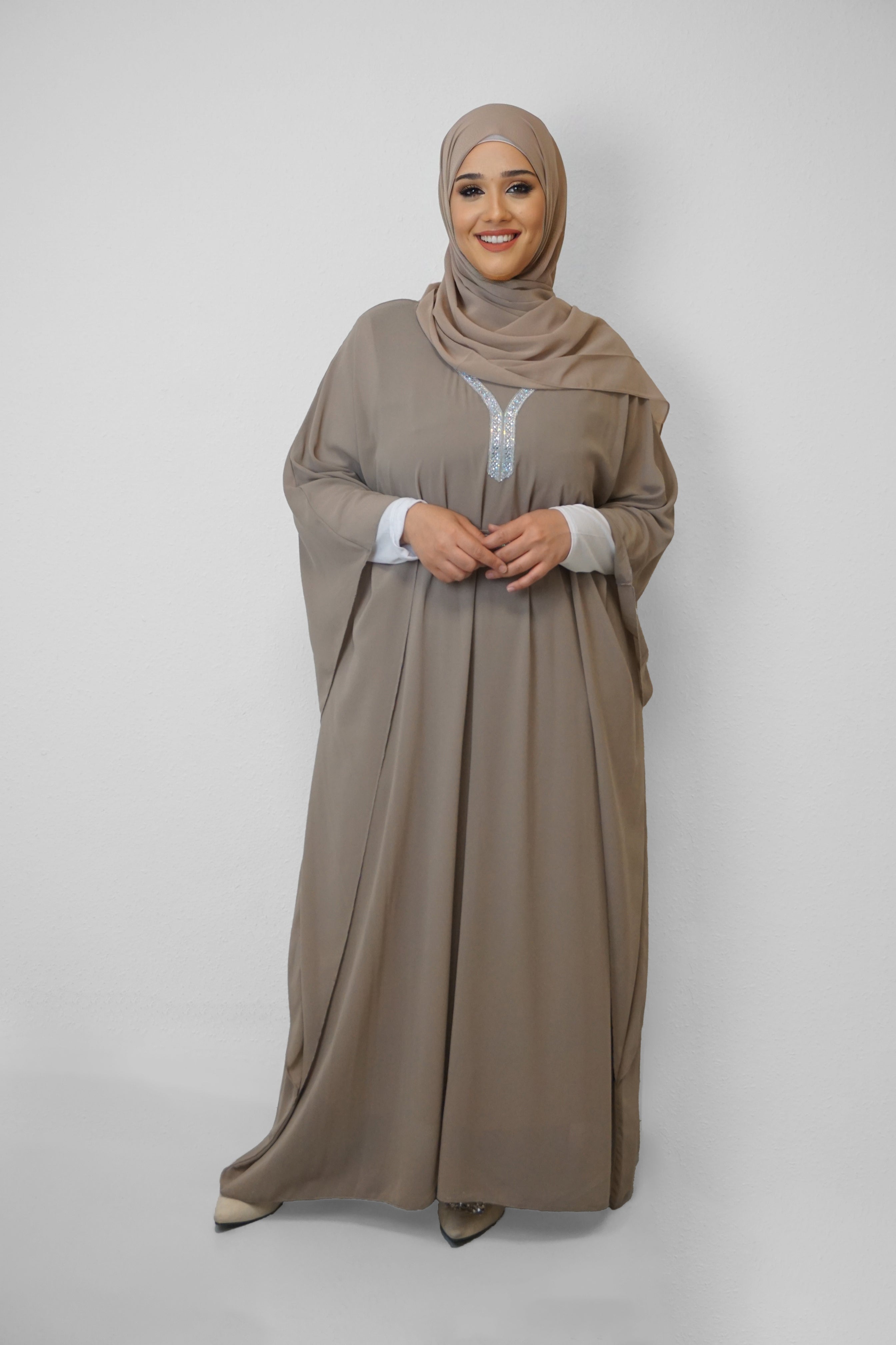 Abaya Delay Taupe