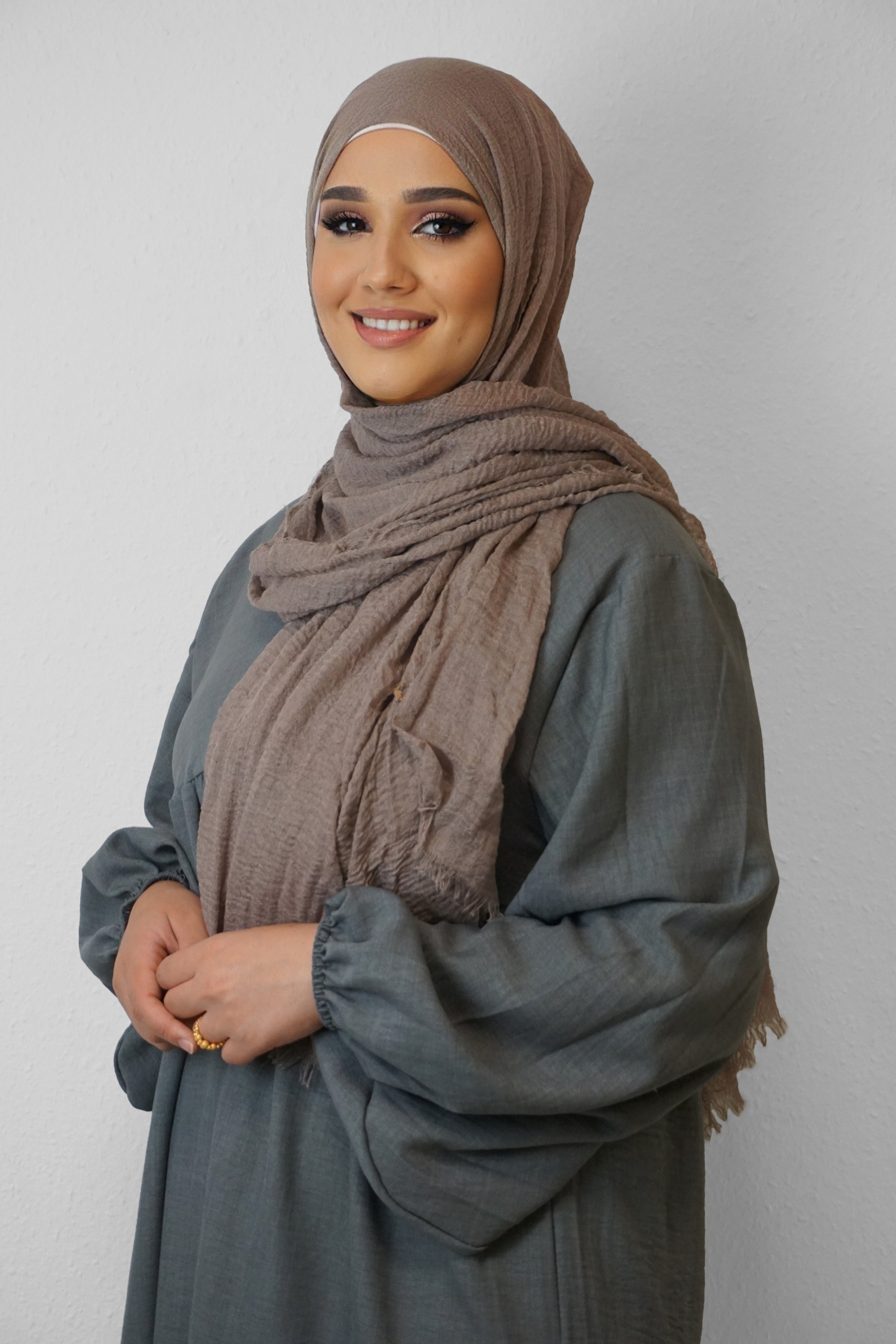 Daily Hijab Dalia Taupe 2