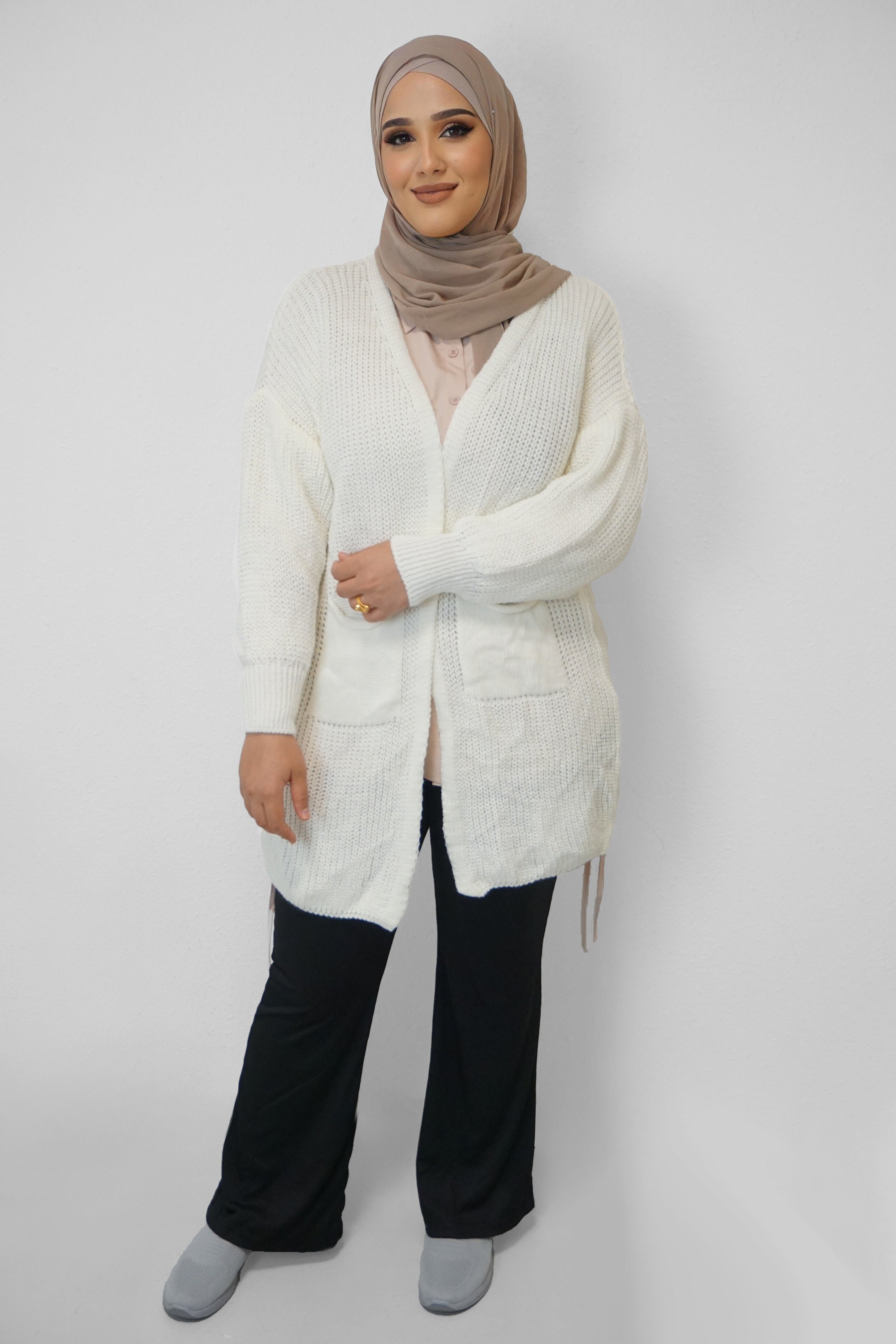 Grobstrick-Cardigan Mira Weiss