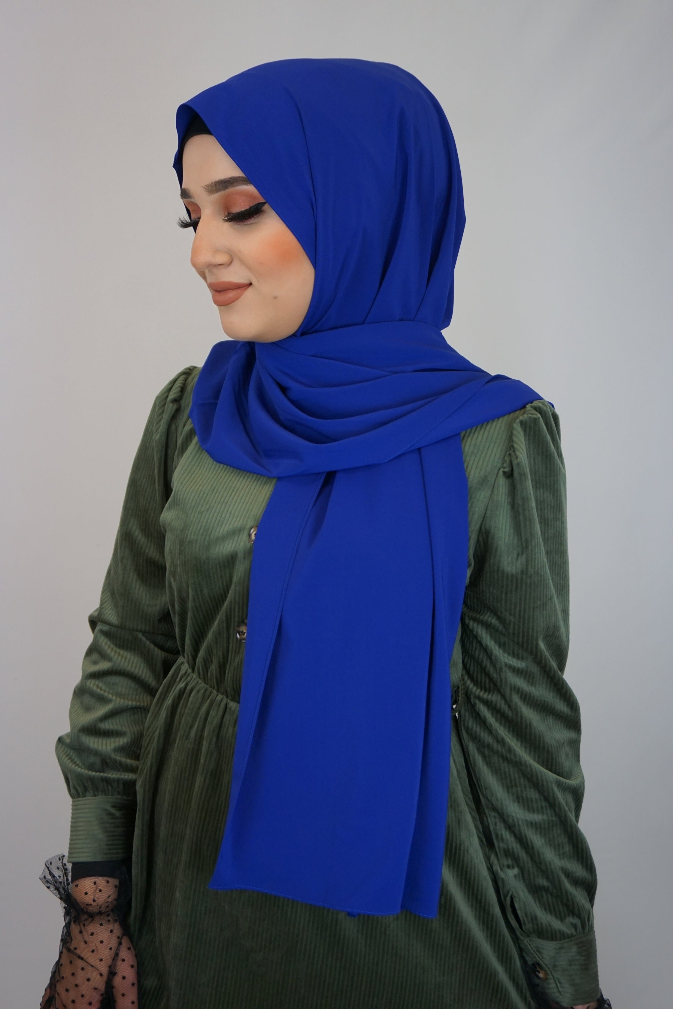 Medina Hijab Leuchtblau