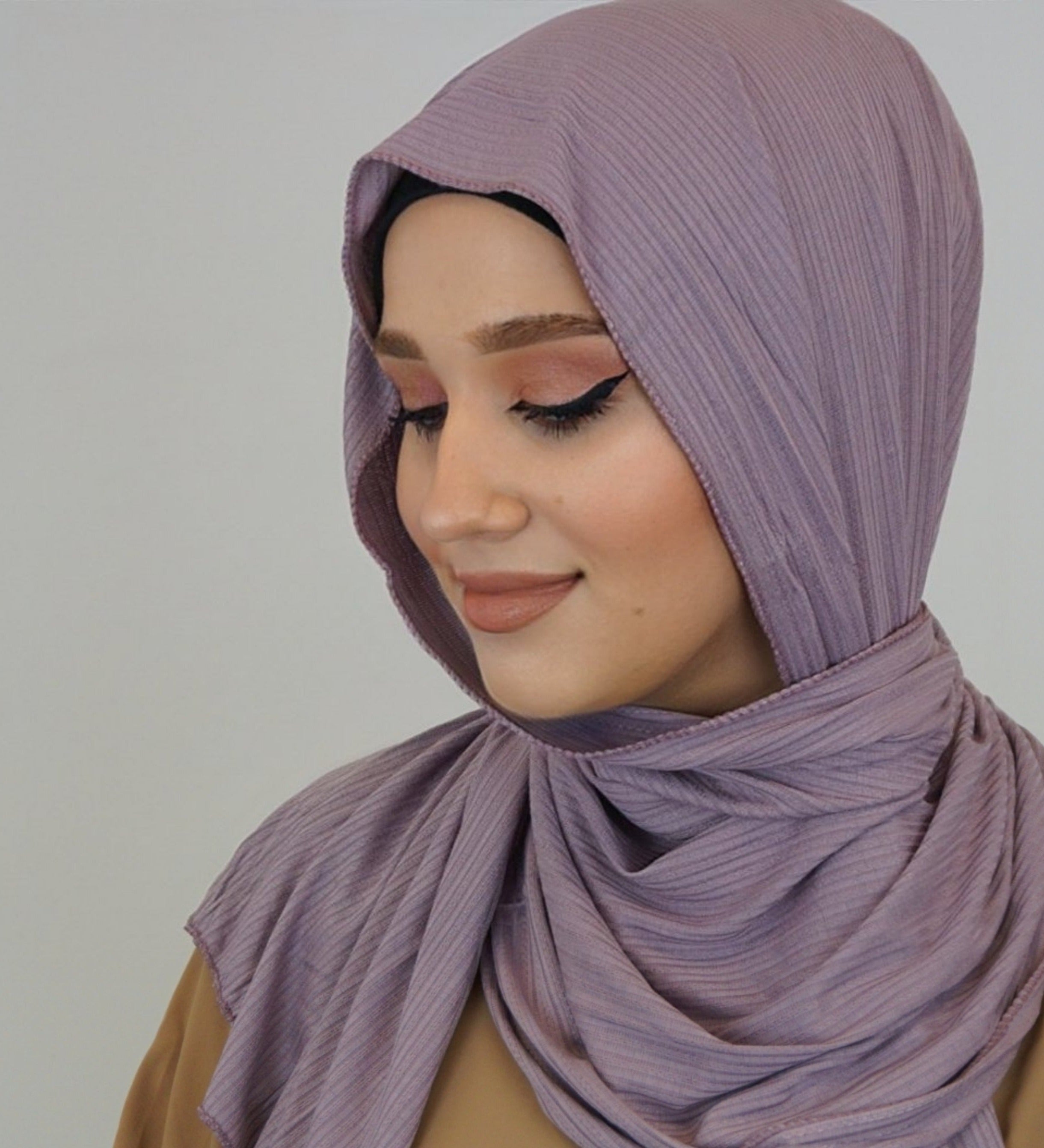 Premium Jersey Ripped Hijab Violett