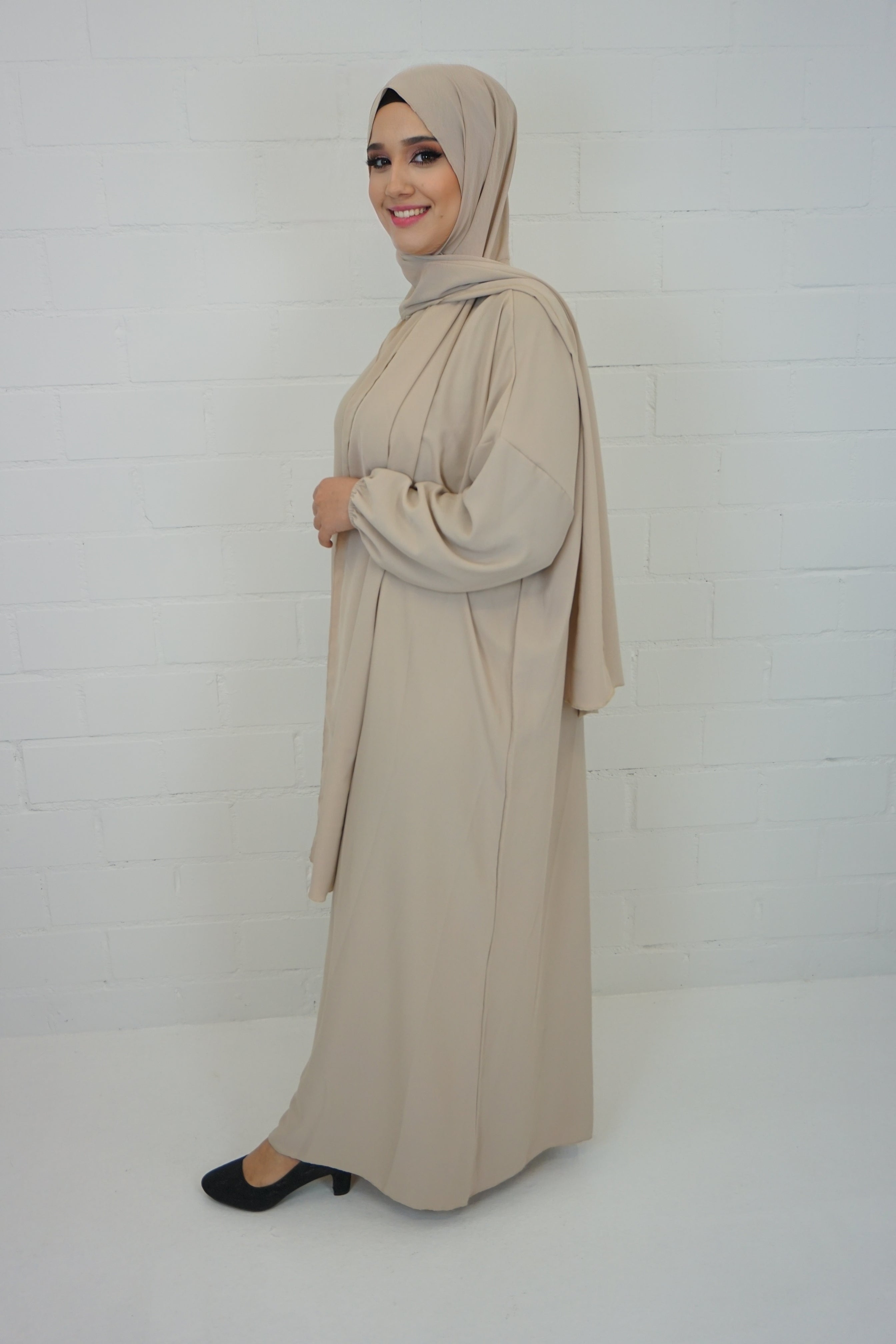 Hijab-Abaya Beige