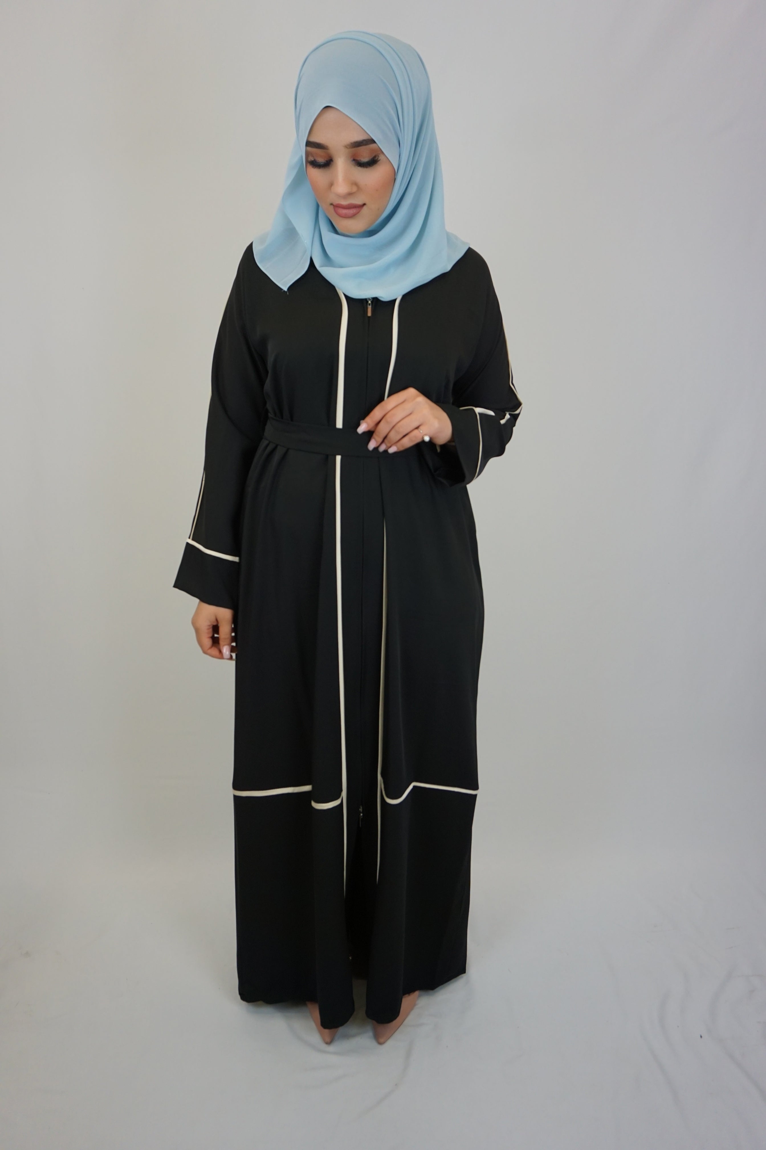 Abaya Sakina Schwarz