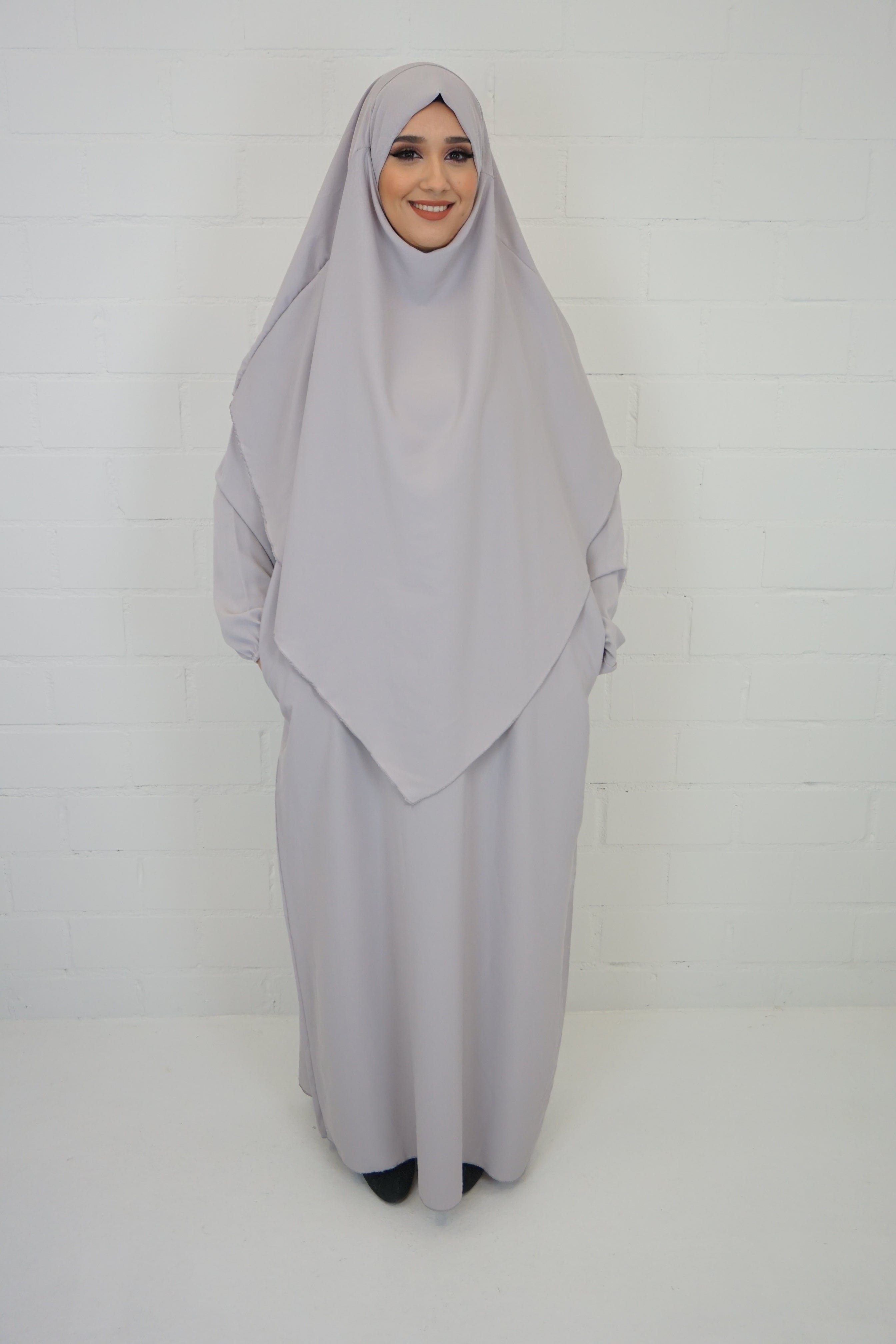 Khimar-Abaya Hellgrau