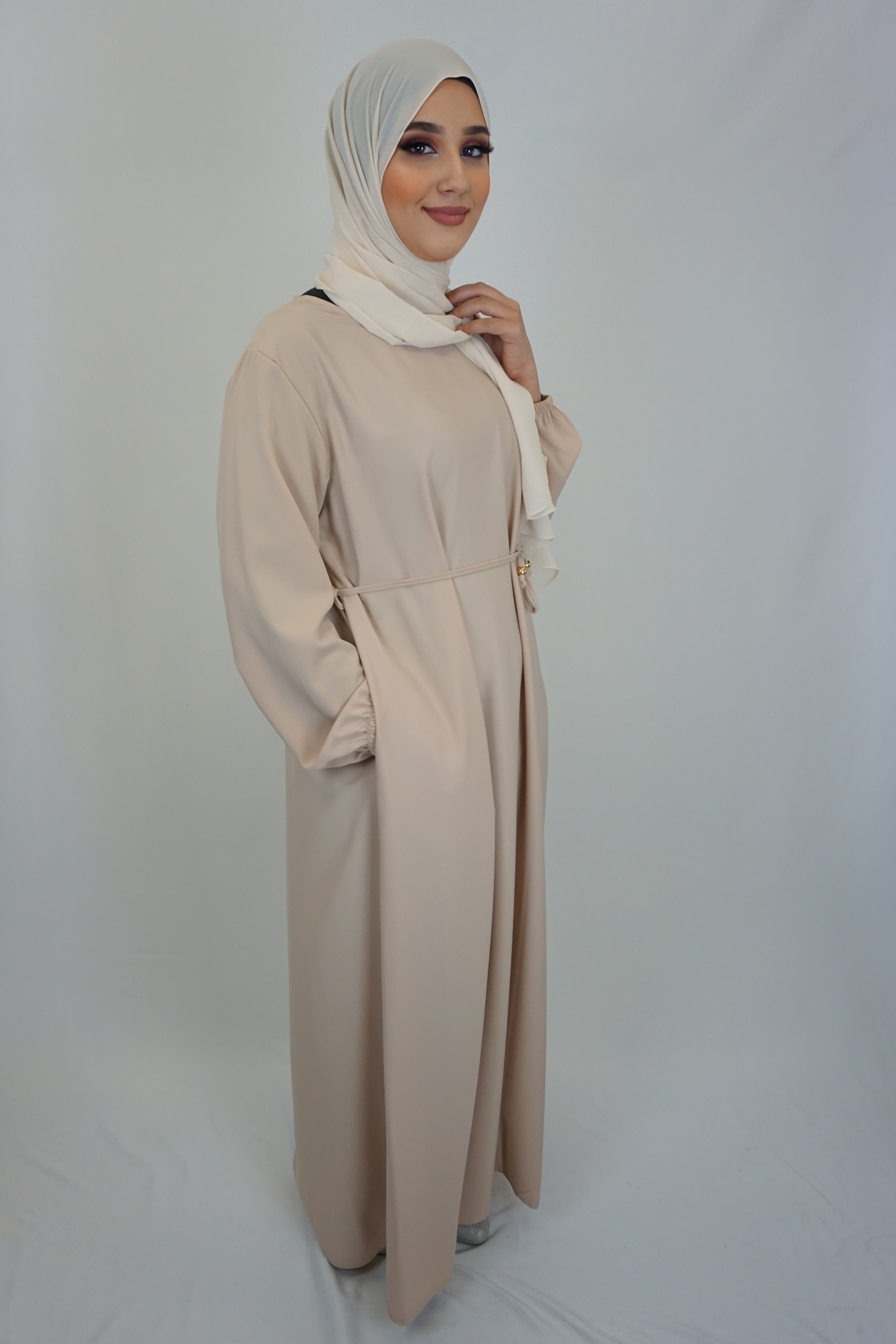 Basic Abaya Beige