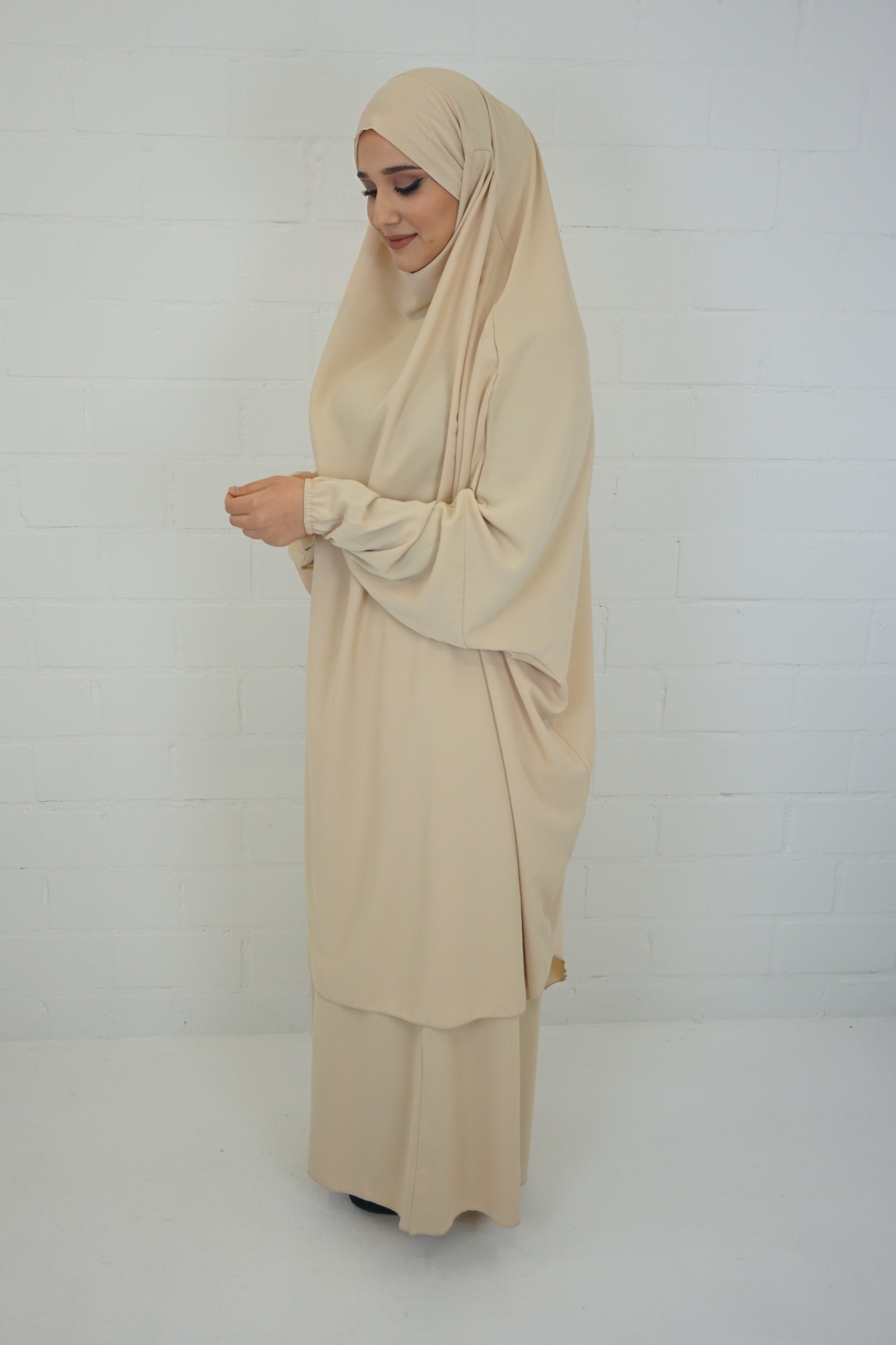 Jilbab Farheena Beige 1