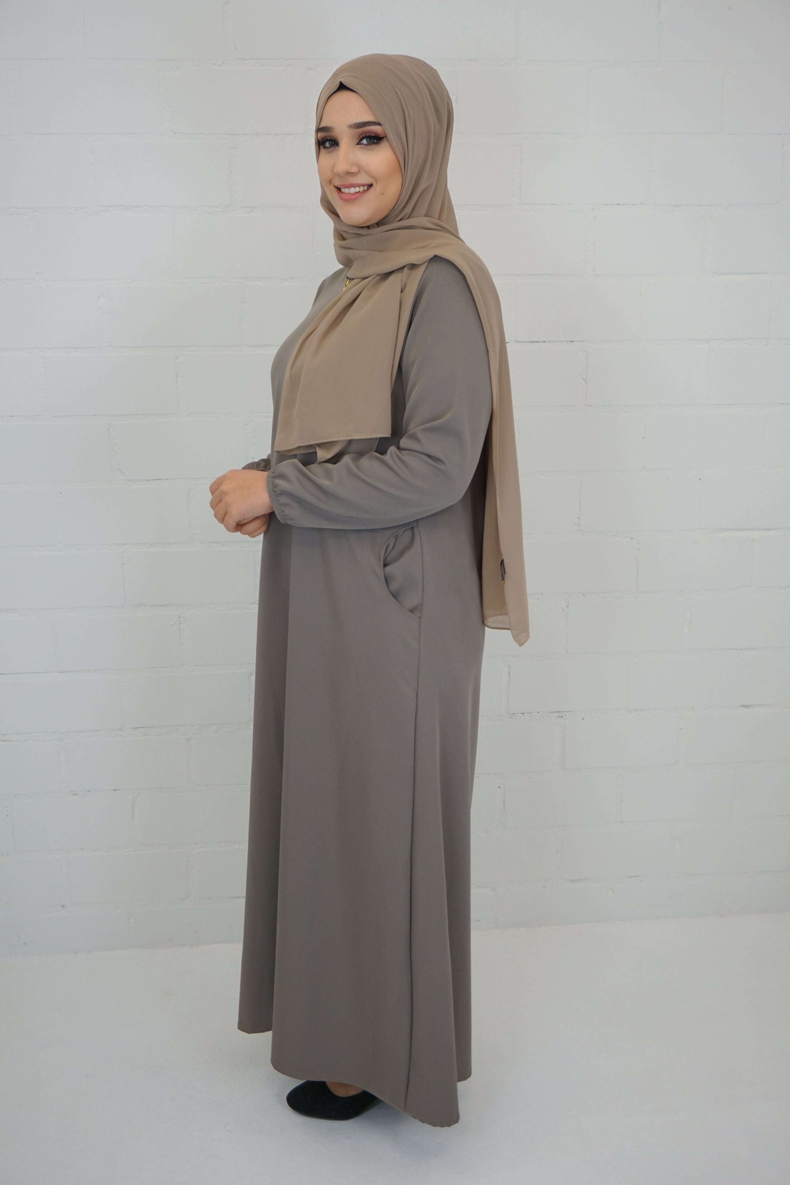 Abaya Esra Taupe