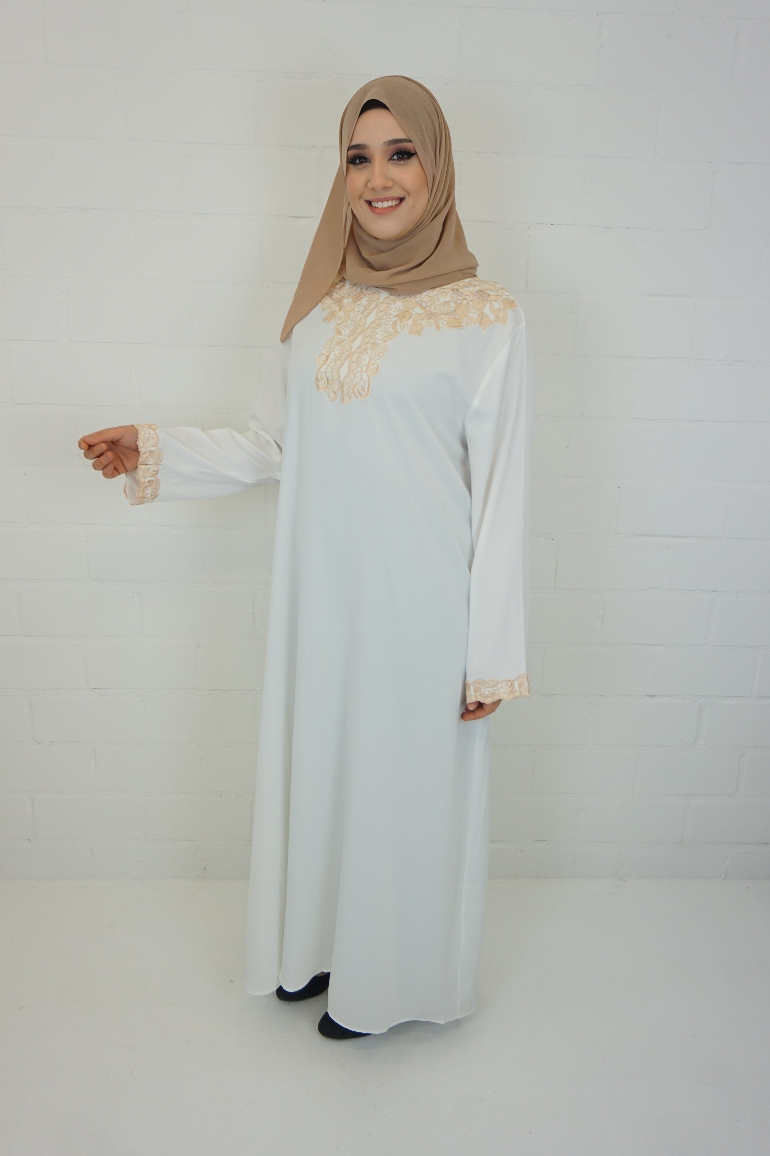 Abaya Edanur Weiss