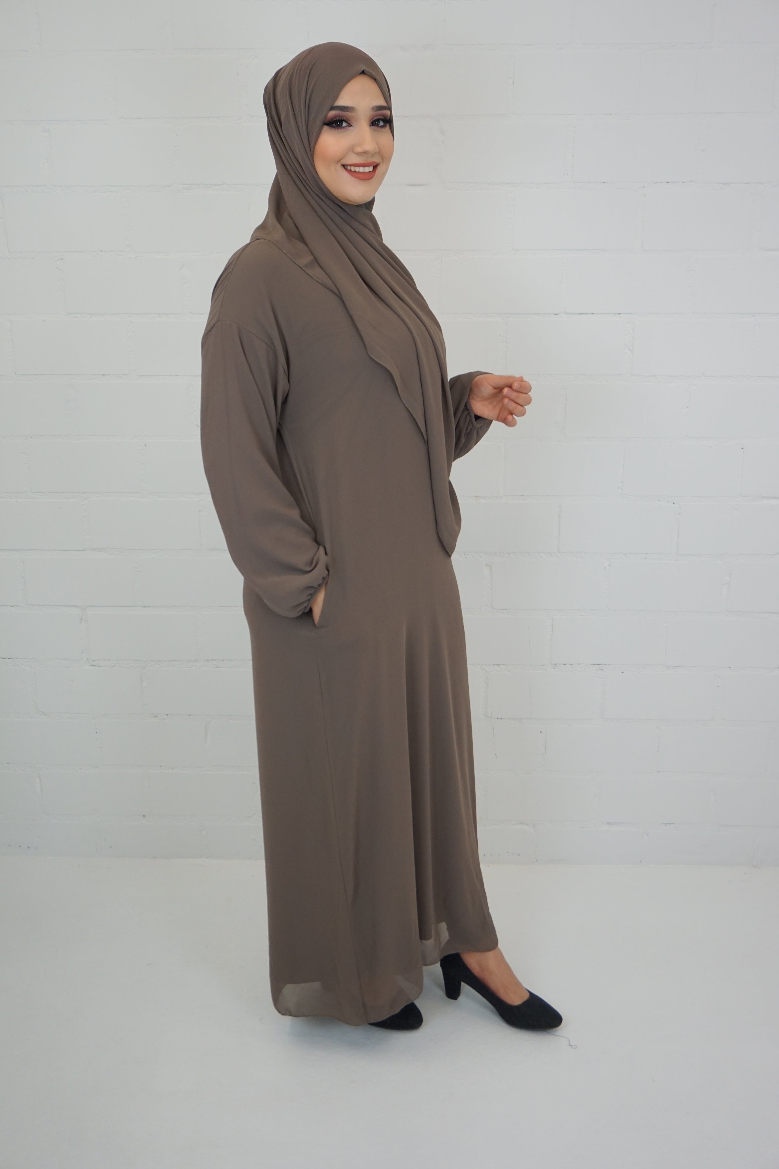 Basic Abaya 2 Schlammgrau