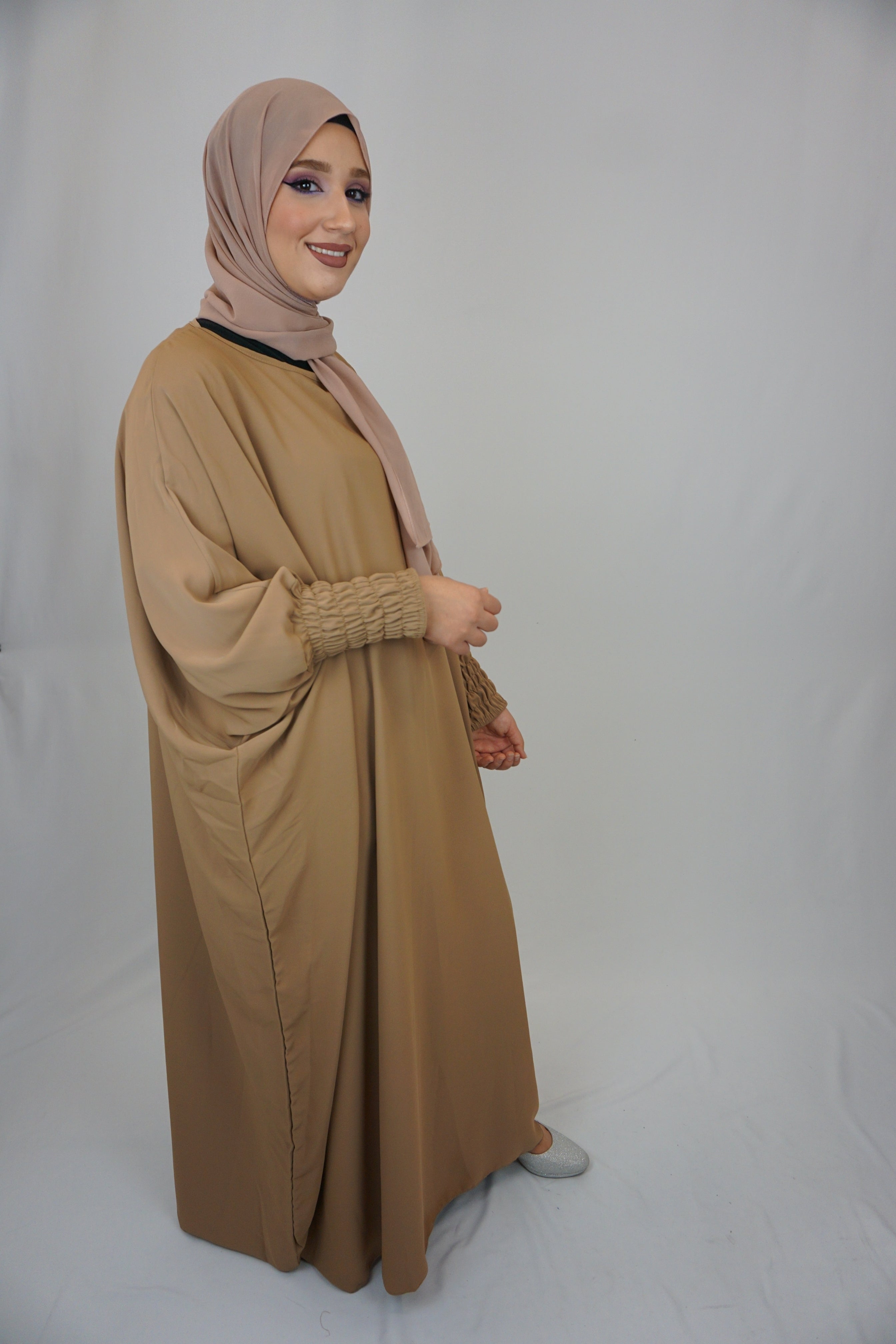 Jilbab Kleid Amaya Camel