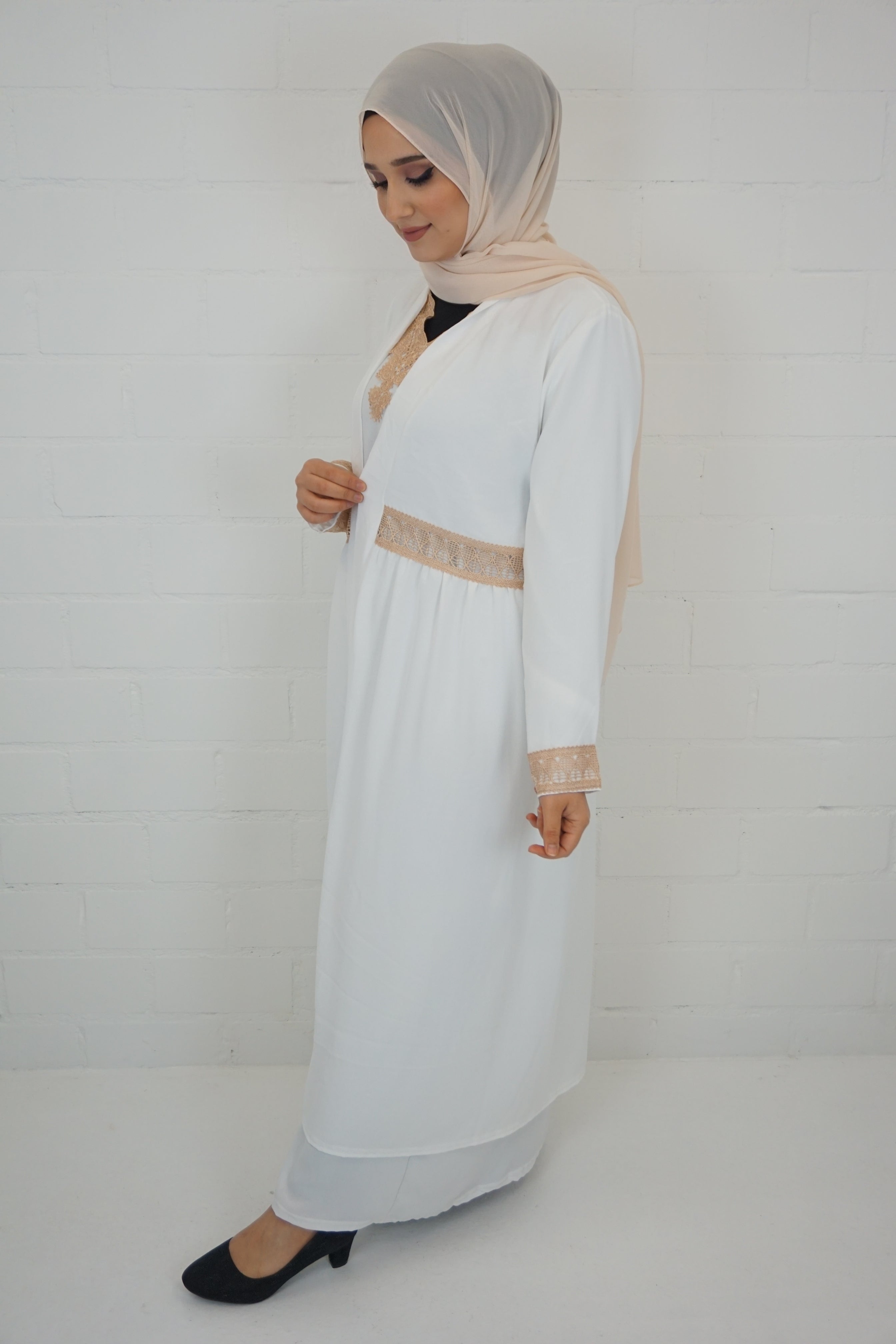 Abaya Anika Weiss