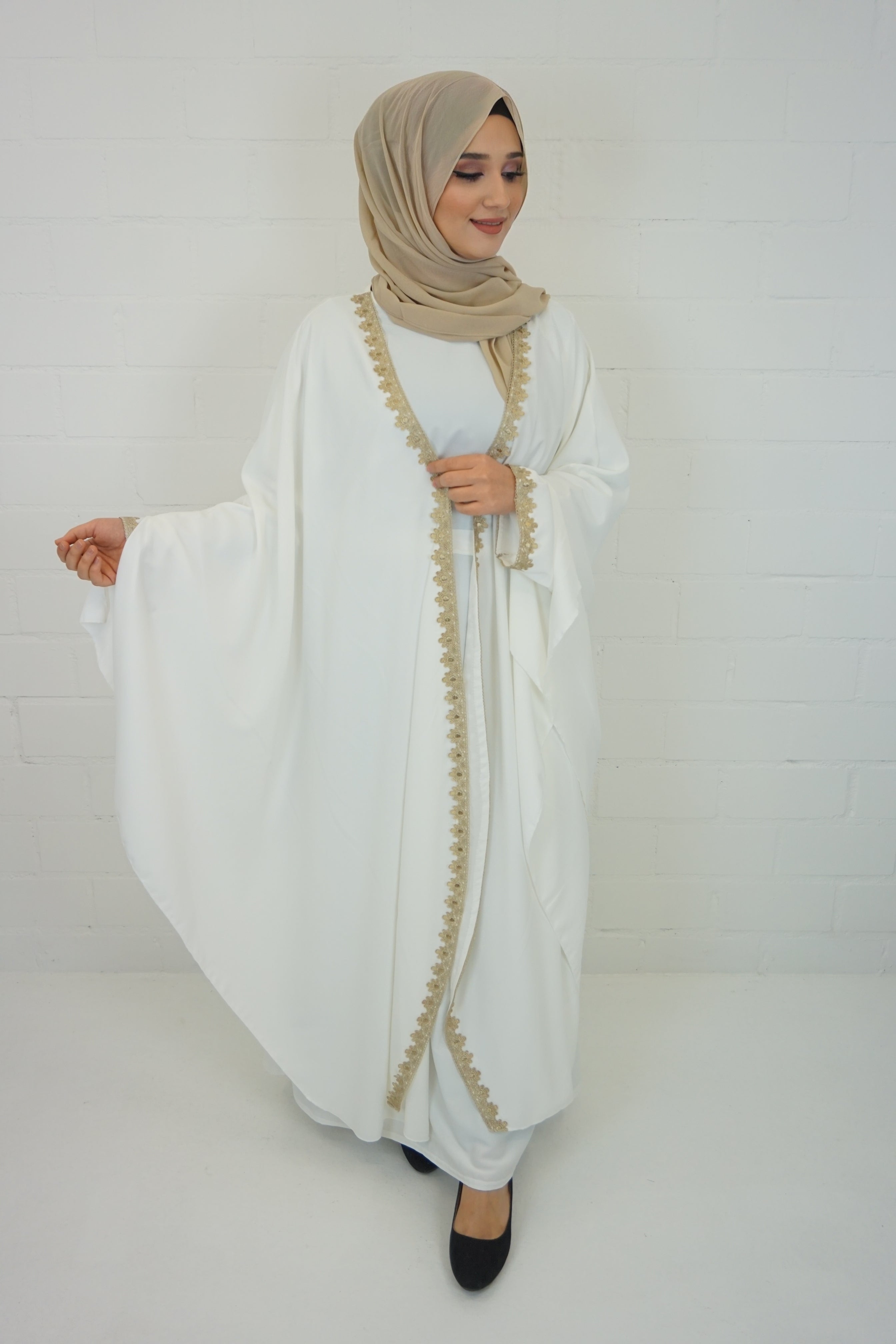 Abaya Roya Weiss