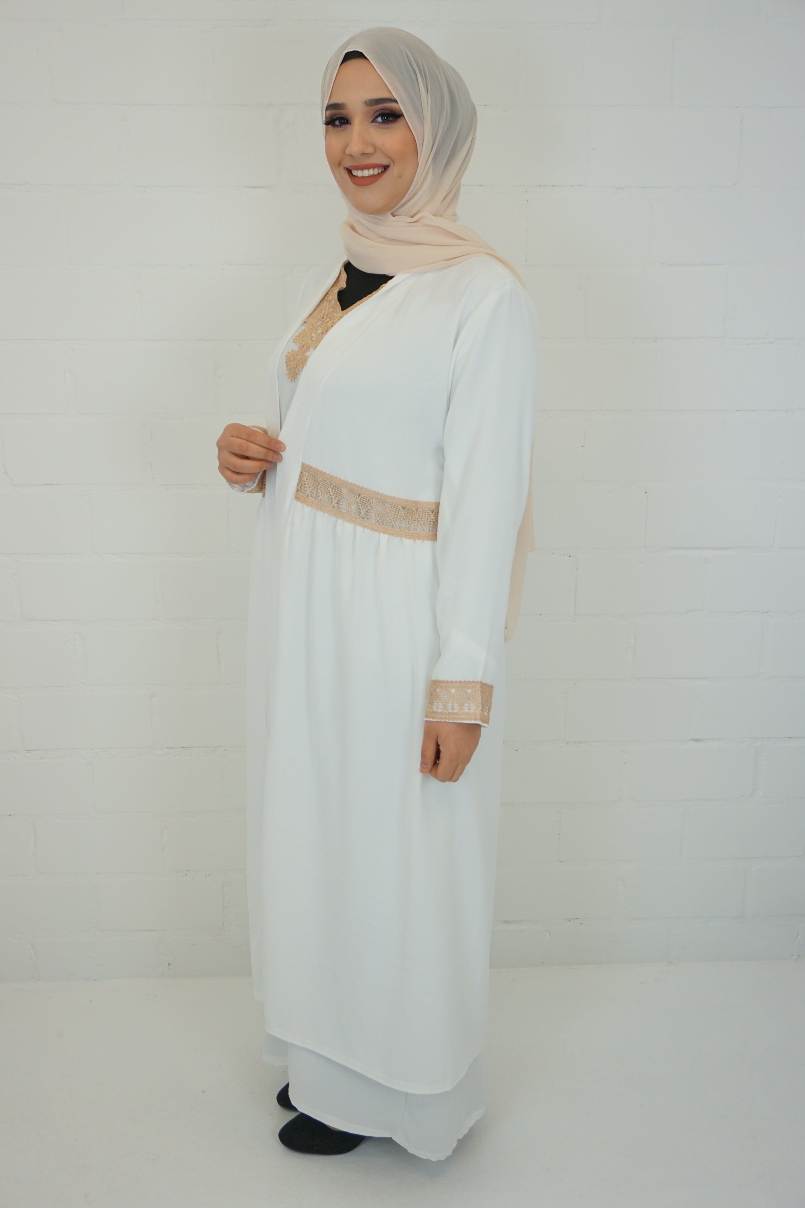 Abaya Anika Weiss