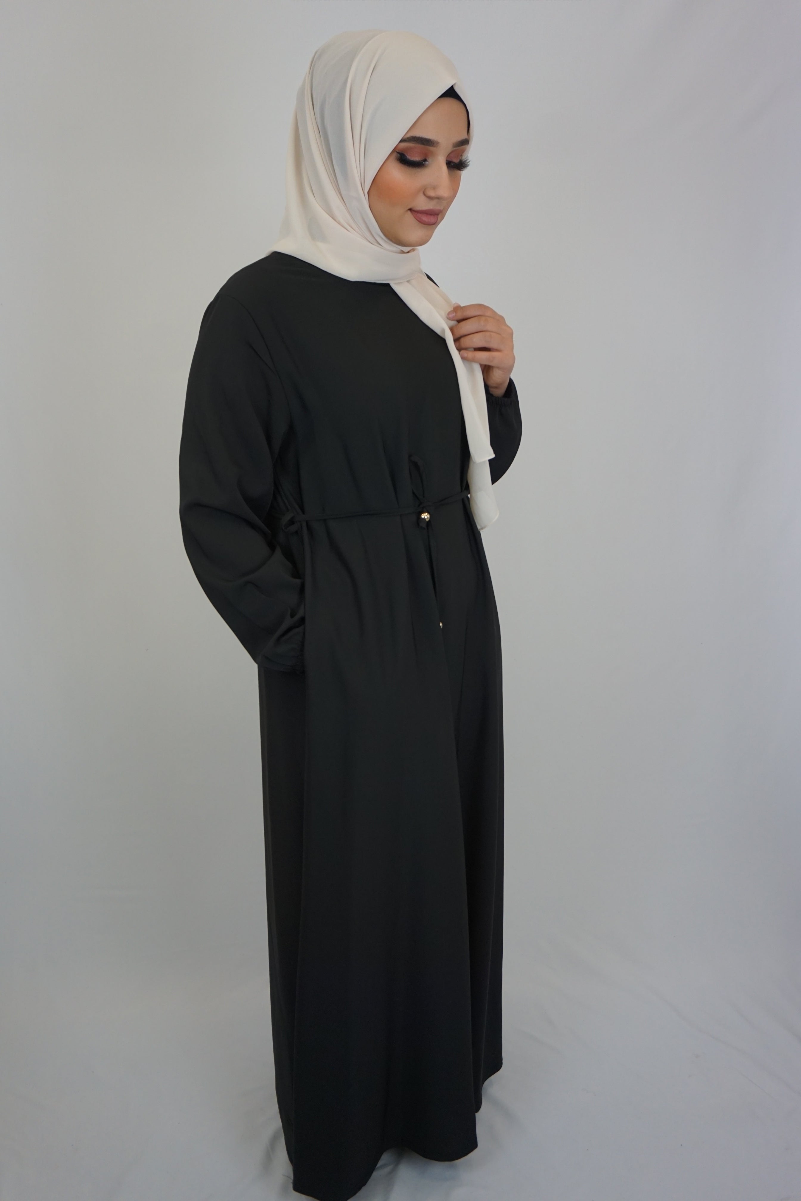 Basic Abaya Schwarz