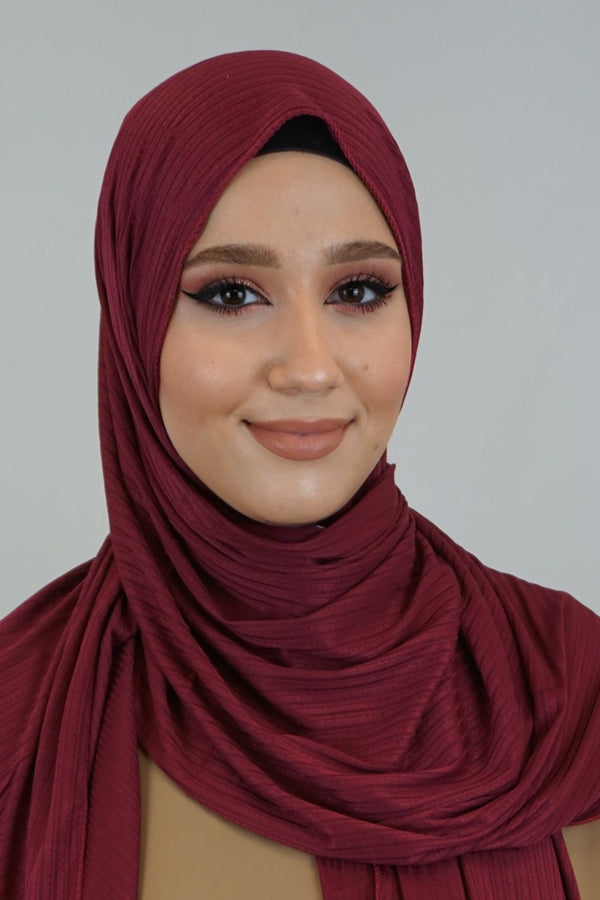 Premium Jersey Ripped Hijab Bordeaux