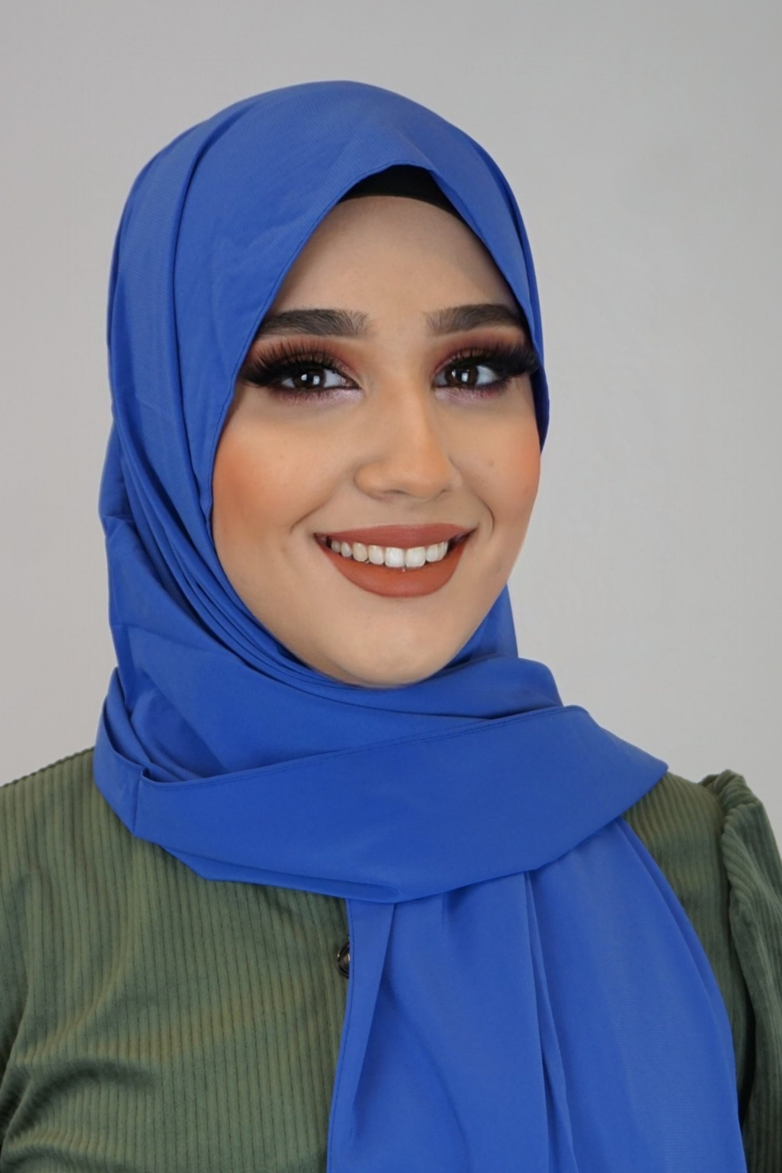 Medina Hijab Heidelbeere