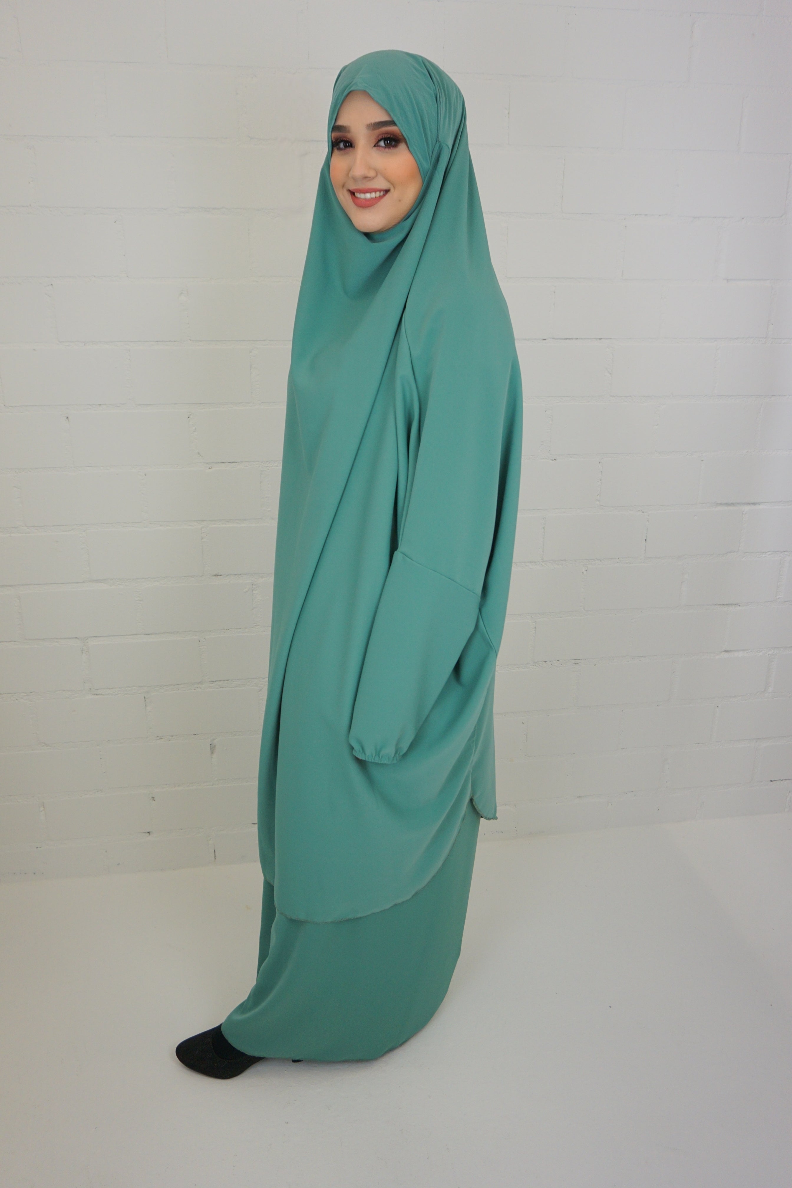 Jilbab Farheena Mintgrün