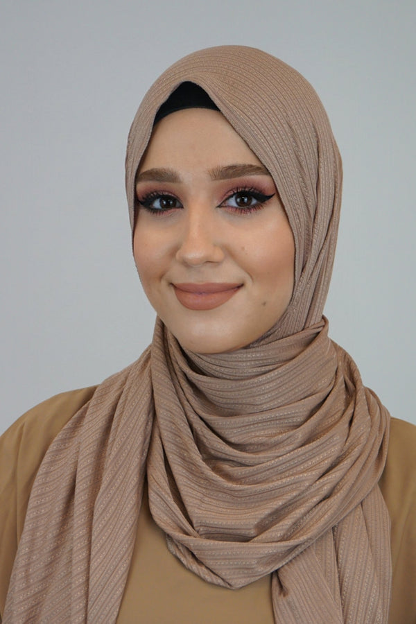 Premium Jersey Ripped Hijab Karamell